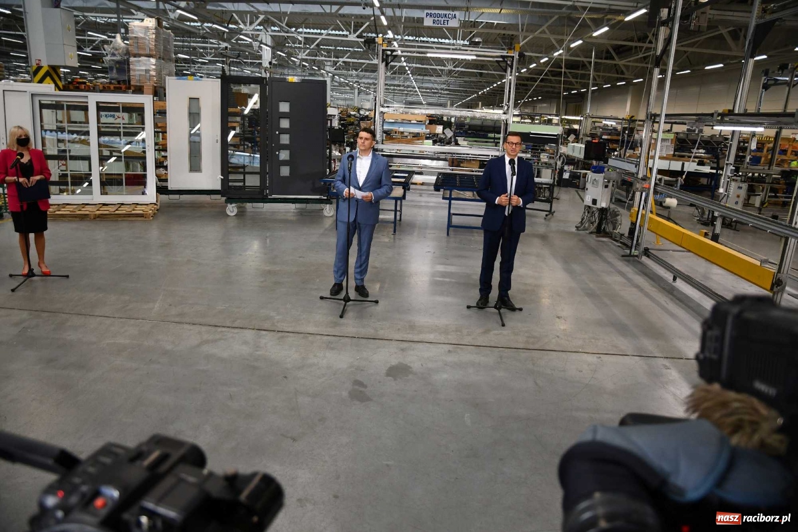 Zdjęcie w galerii na portalu naszraciborz.pl: Premier Mateusz Morawiecki odwiedził Eko-Okna. Mówił też o Rafako [WIDEO] wiadomości z regionu