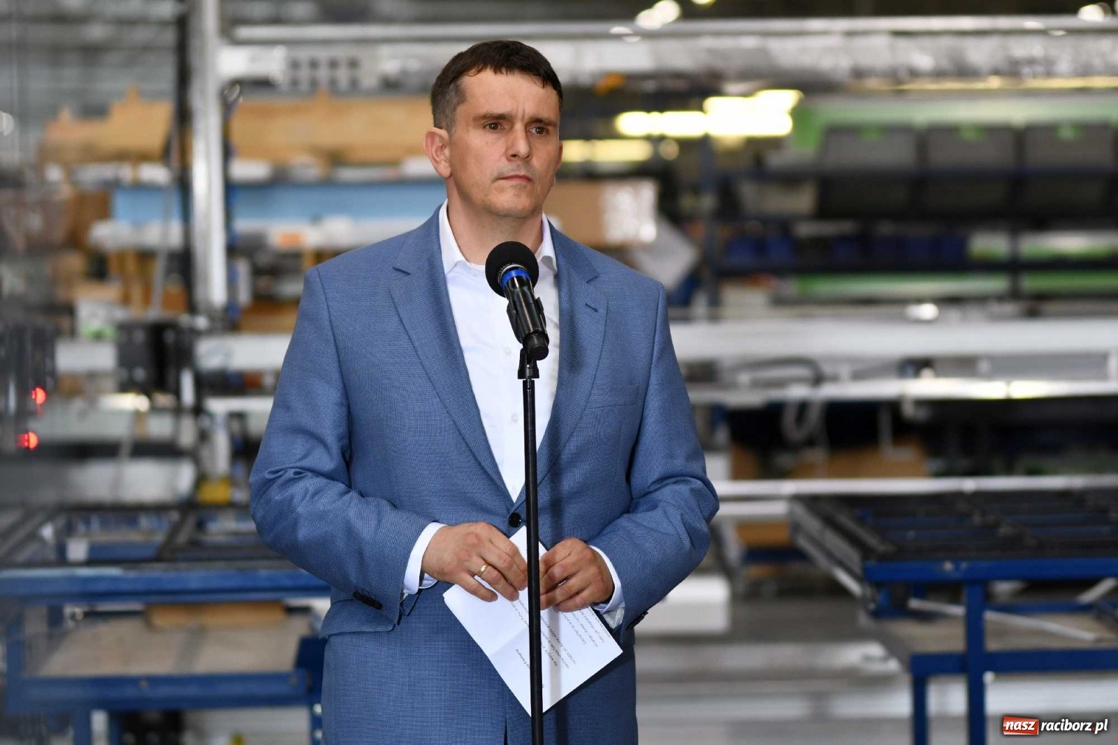 Zdjęcie w galerii na portalu naszraciborz.pl: Premier Mateusz Morawiecki odwiedził Eko-Okna. Mówił też o Rafako [WIDEO] wiadomości z regionu