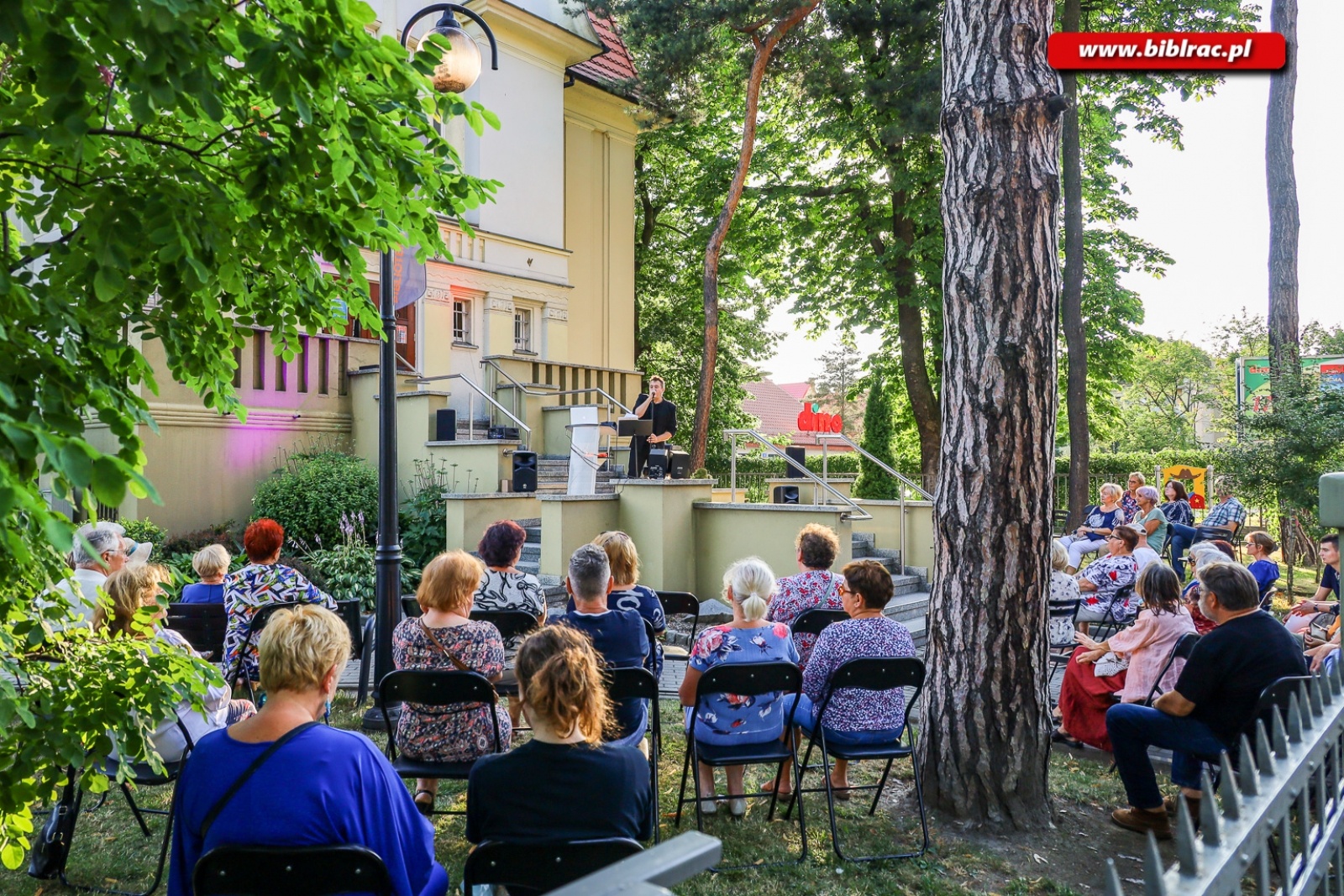 Zdjęcie w galerii na portalu naszraciborz.pl: DOMANSKY rozpoczął biblioteczny cykl imprez plenerowych [FOTO] wiadomości z regionu