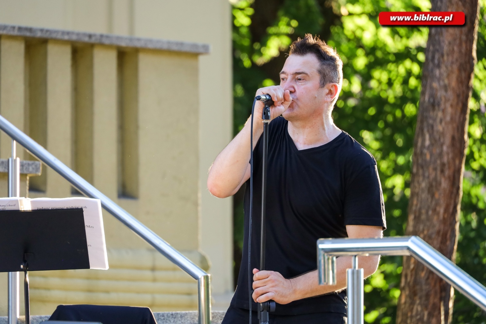 Zdjęcie w galerii na portalu naszraciborz.pl: DOMANSKY rozpoczął biblioteczny cykl imprez plenerowych [FOTO] wiadomości z regionu