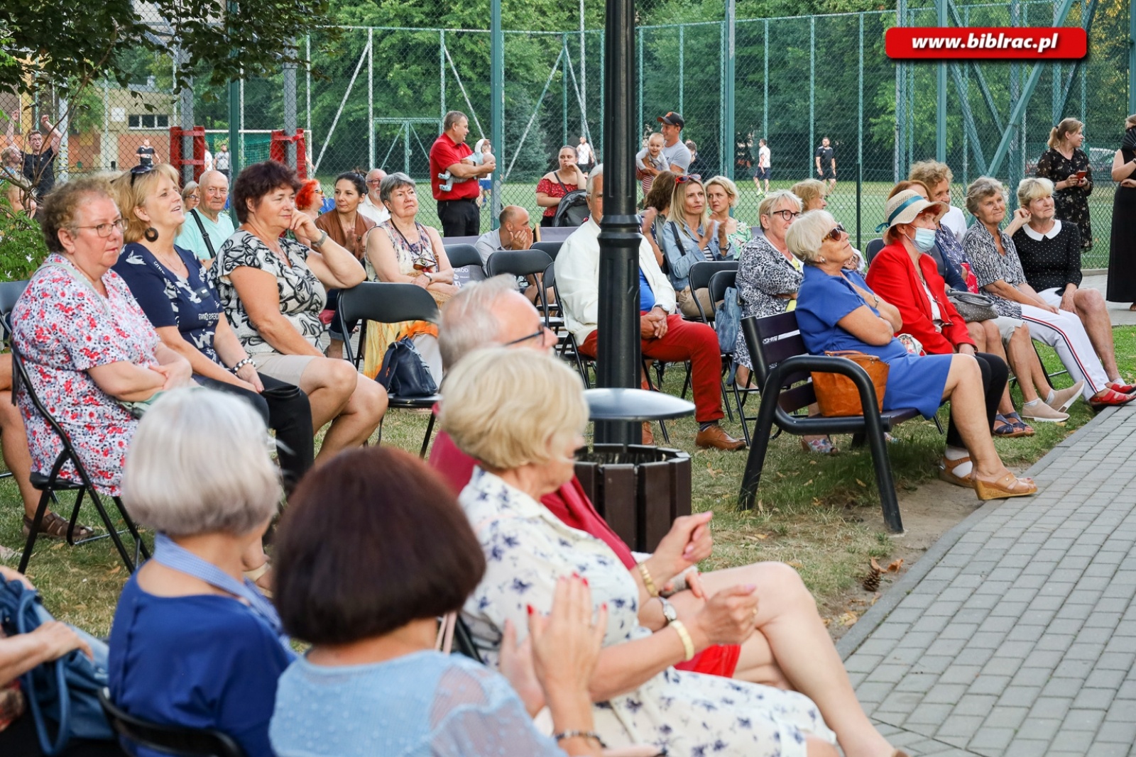 Zdjęcie w galerii na portalu naszraciborz.pl: DOMANSKY rozpoczął biblioteczny cykl imprez plenerowych [FOTO] wiadomości z regionu