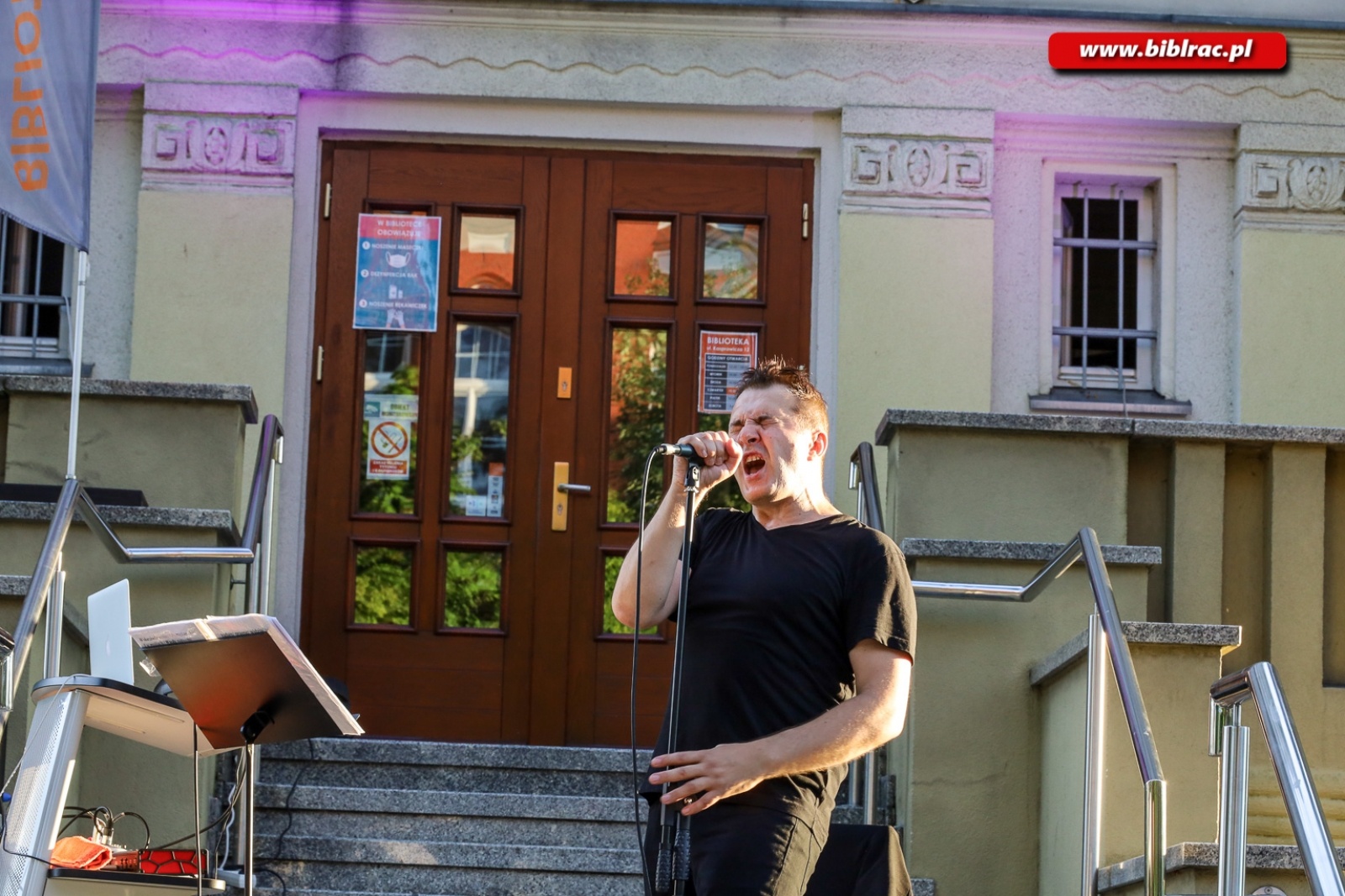Zdjęcie w galerii na portalu naszraciborz.pl: DOMANSKY rozpoczął biblioteczny cykl imprez plenerowych [FOTO] wiadomości z regionu