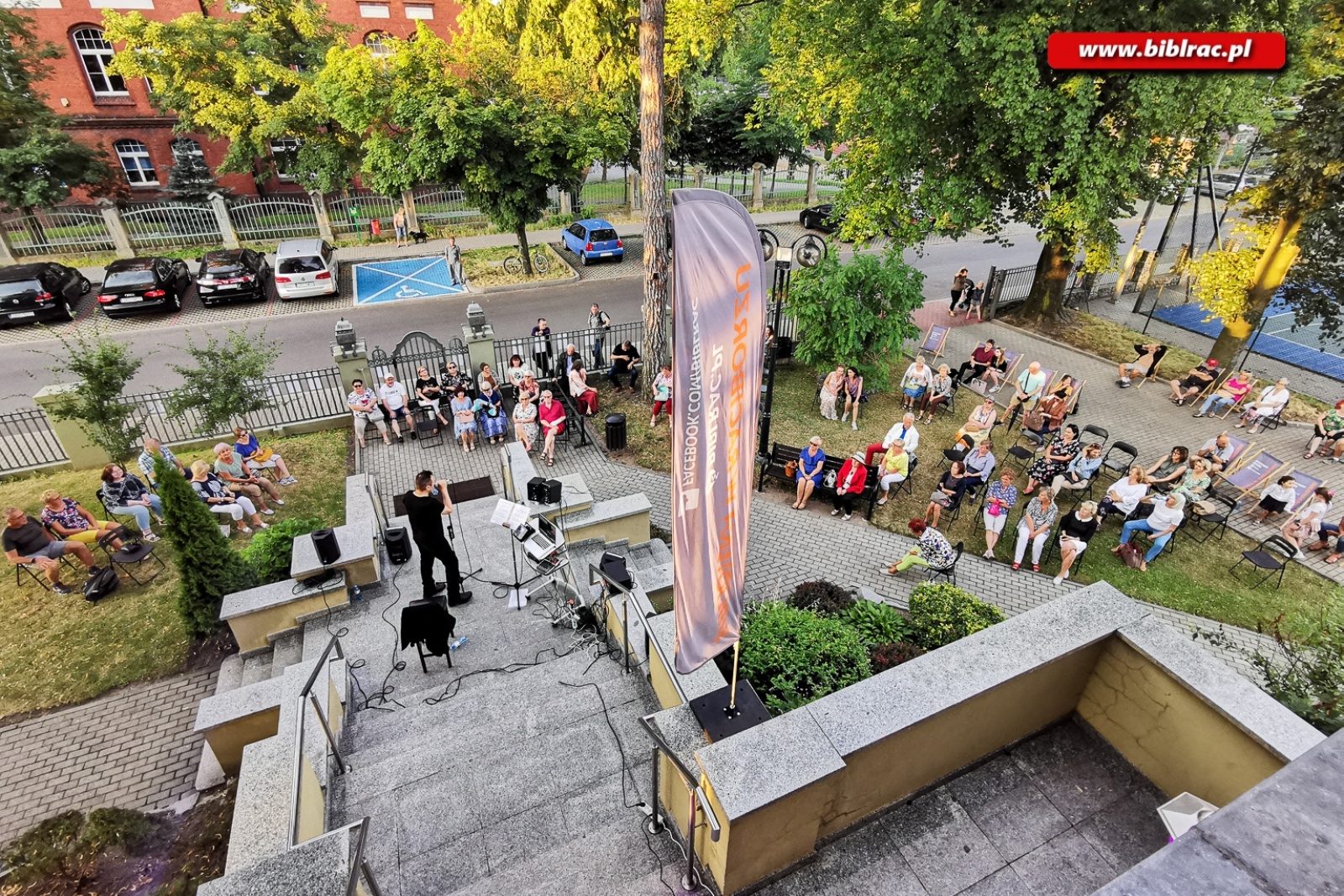 Zdjęcie w galerii na portalu naszraciborz.pl: DOMANSKY rozpoczął biblioteczny cykl imprez plenerowych [FOTO] wiadomości z regionu