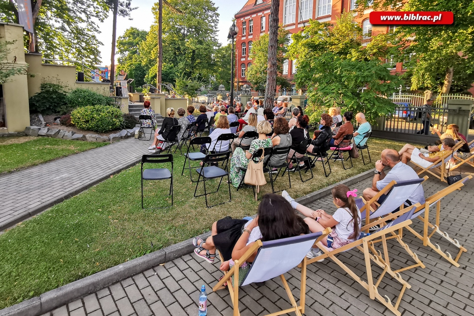 Zdjęcie w galerii na portalu naszraciborz.pl: DOMANSKY rozpoczął biblioteczny cykl imprez plenerowych [FOTO] wiadomości z regionu