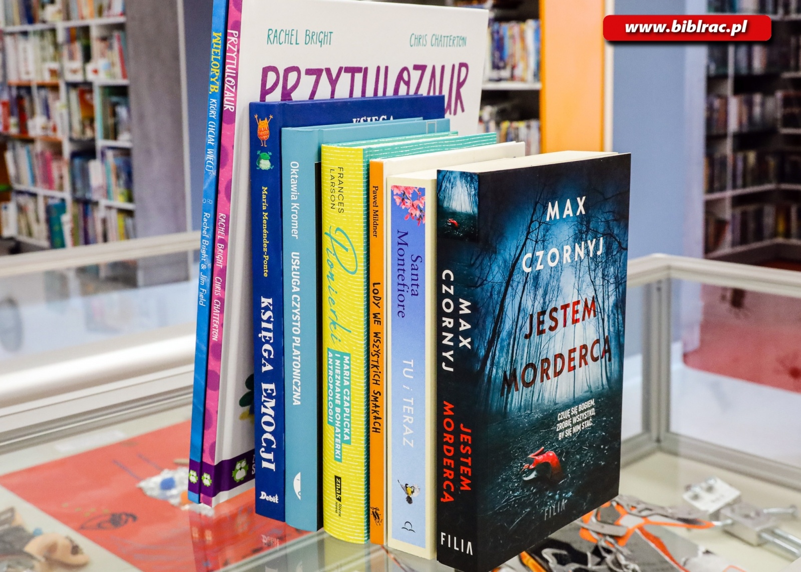 Zdjęcie w galerii na portalu naszraciborz.pl: Książki we wszystkich smakach. Biblioteka poleca nowości wiadomości z regionu