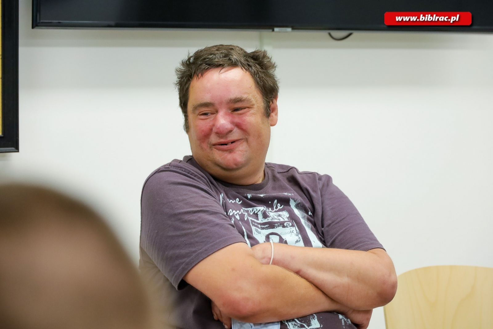 Zdjęcie w galerii na portalu naszraciborz.pl: Podopieczni Warsztatów Terapii Zajęciowej w raciborskiej bibliotece [FOTO] wiadomości z regionu