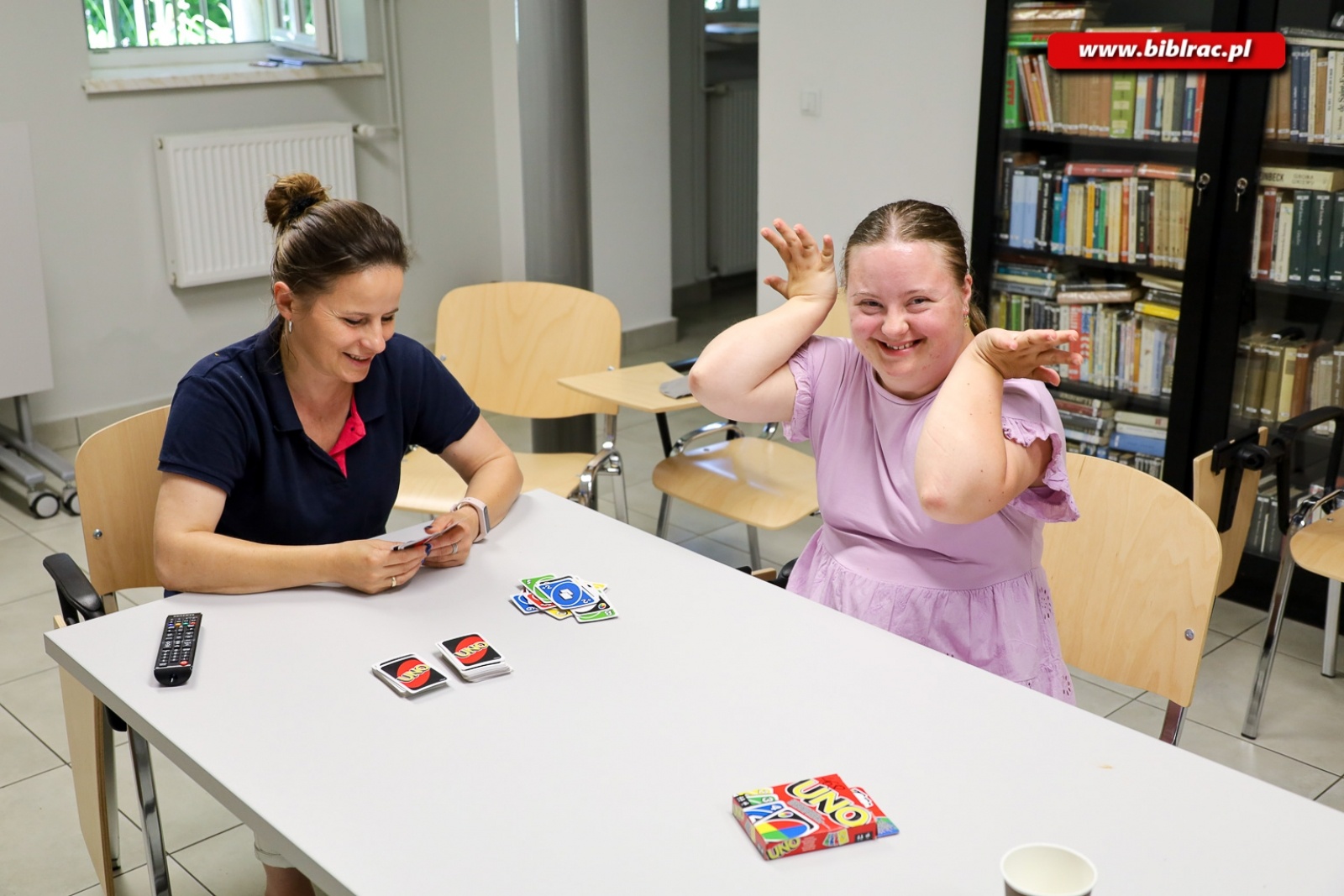 Zdjęcie w galerii na portalu naszraciborz.pl: Podopieczni Warsztatów Terapii Zajęciowej w raciborskiej bibliotece [FOTO] wiadomości z regionu