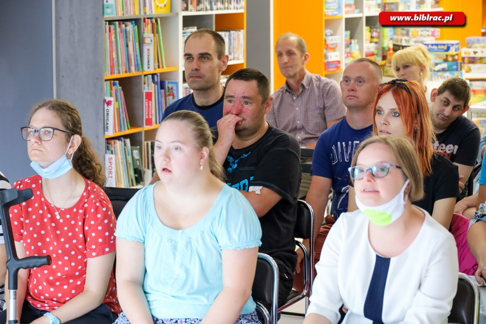 Zdjęcie w galerii na portalu naszraciborz.pl: Podopieczni Warsztatów Terapii Zajęciowej w raciborskiej bibliotece [FOTO] wiadomości z regionu
