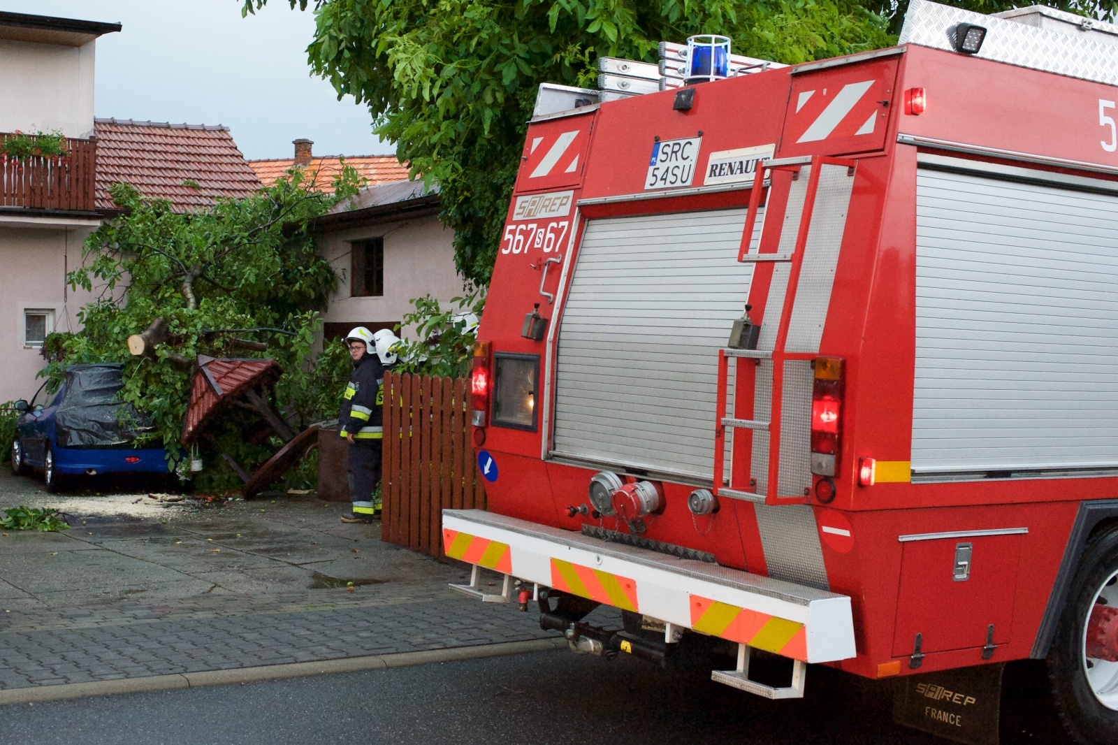 Zdjęcie w galerii na portalu naszraciborz.pl: Nawałnica nad powiatem. Ponad sto strażackich interwencji wiadomości z regionu
