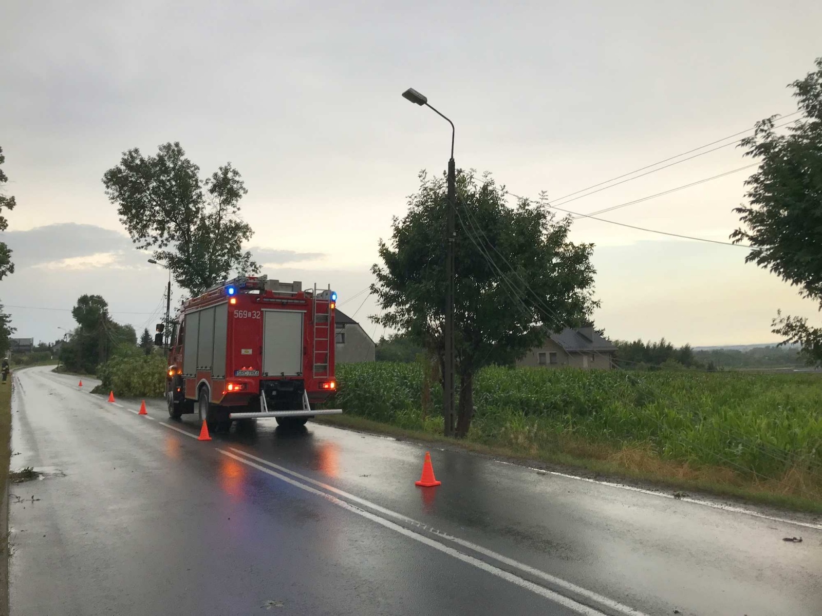 Zdjęcie w galerii na portalu naszraciborz.pl: Nawałnica nad powiatem. Ponad sto strażackich interwencji wiadomości z regionu
