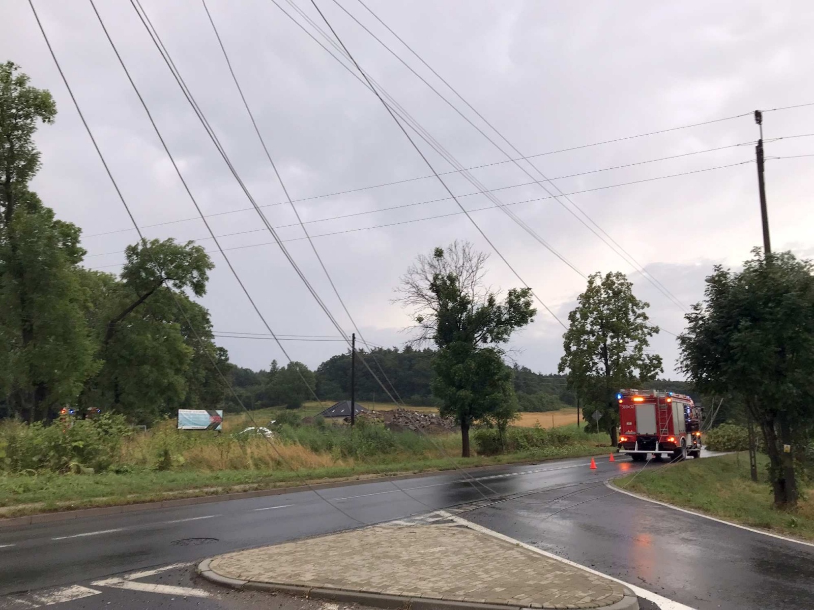Zdjęcie w galerii na portalu naszraciborz.pl: Nawałnica nad powiatem. Ponad sto strażackich interwencji wiadomości z regionu