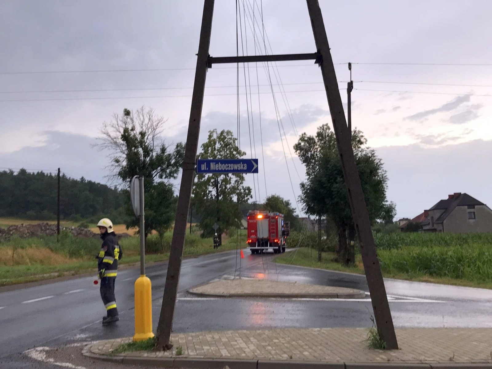 Zdjęcie w galerii na portalu naszraciborz.pl: Nawałnica nad powiatem. Ponad sto strażackich interwencji wiadomości z regionu