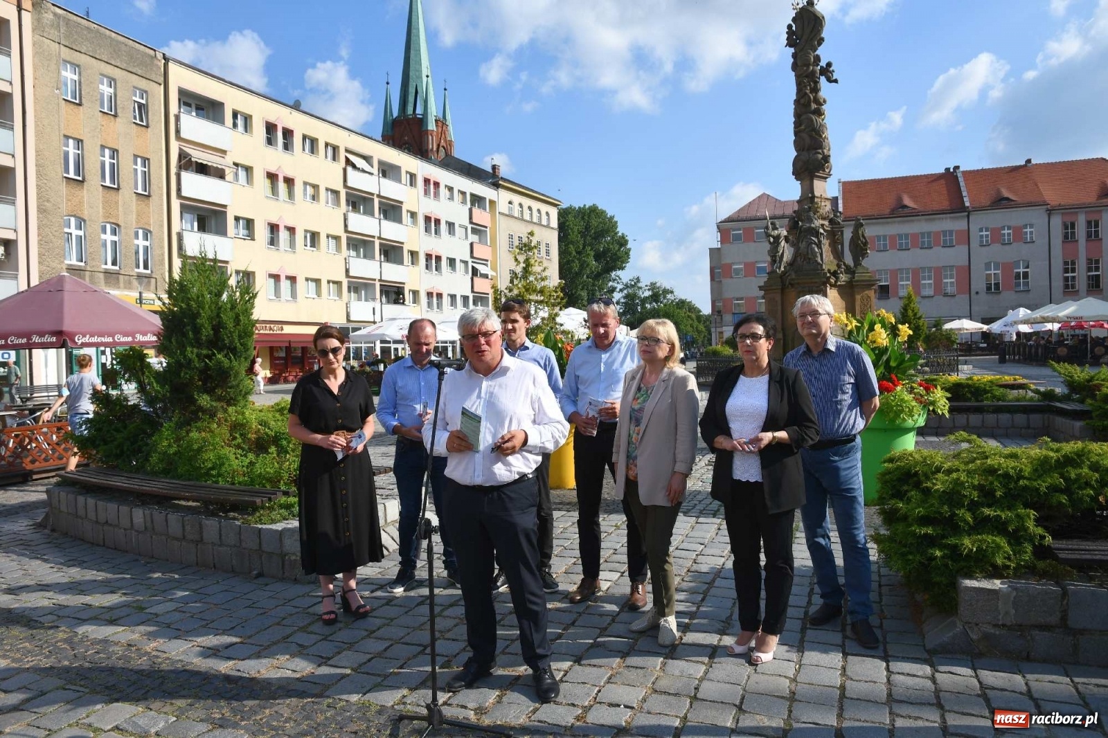 Zdjęcie w galerii na portalu naszraciborz.pl: Kierunek przyszłość - posłowie PO zapowiedzieli w Raciborzu, że ich partia idzie po władzę wiadomości z regionu