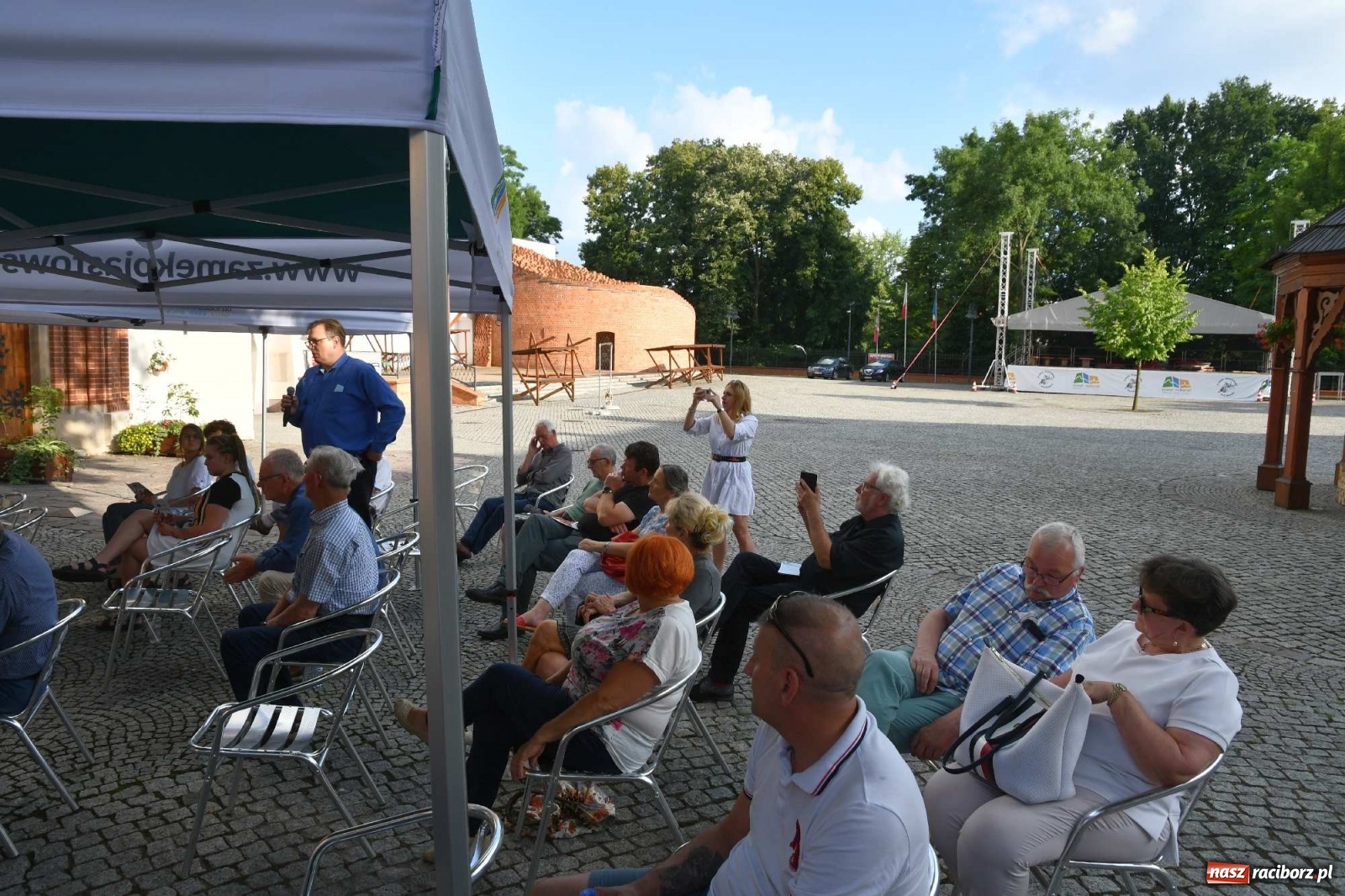 Zdjęcie w galerii na portalu naszraciborz.pl: Kierunek przyszłość - posłowie PO zapowiedzieli w Raciborzu, że ich partia idzie po władzę wiadomości z regionu