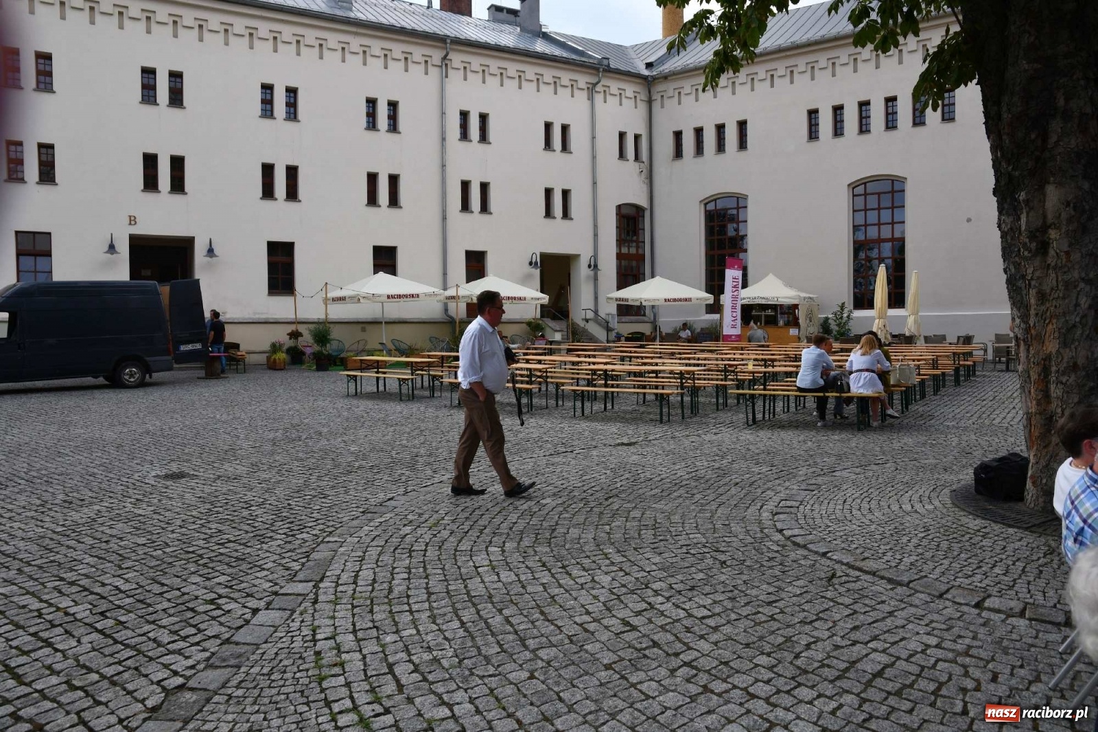 Zdjęcie w galerii na portalu naszraciborz.pl: Kierunek przyszłość - posłowie PO zapowiedzieli w Raciborzu, że ich partia idzie po władzę wiadomości z regionu