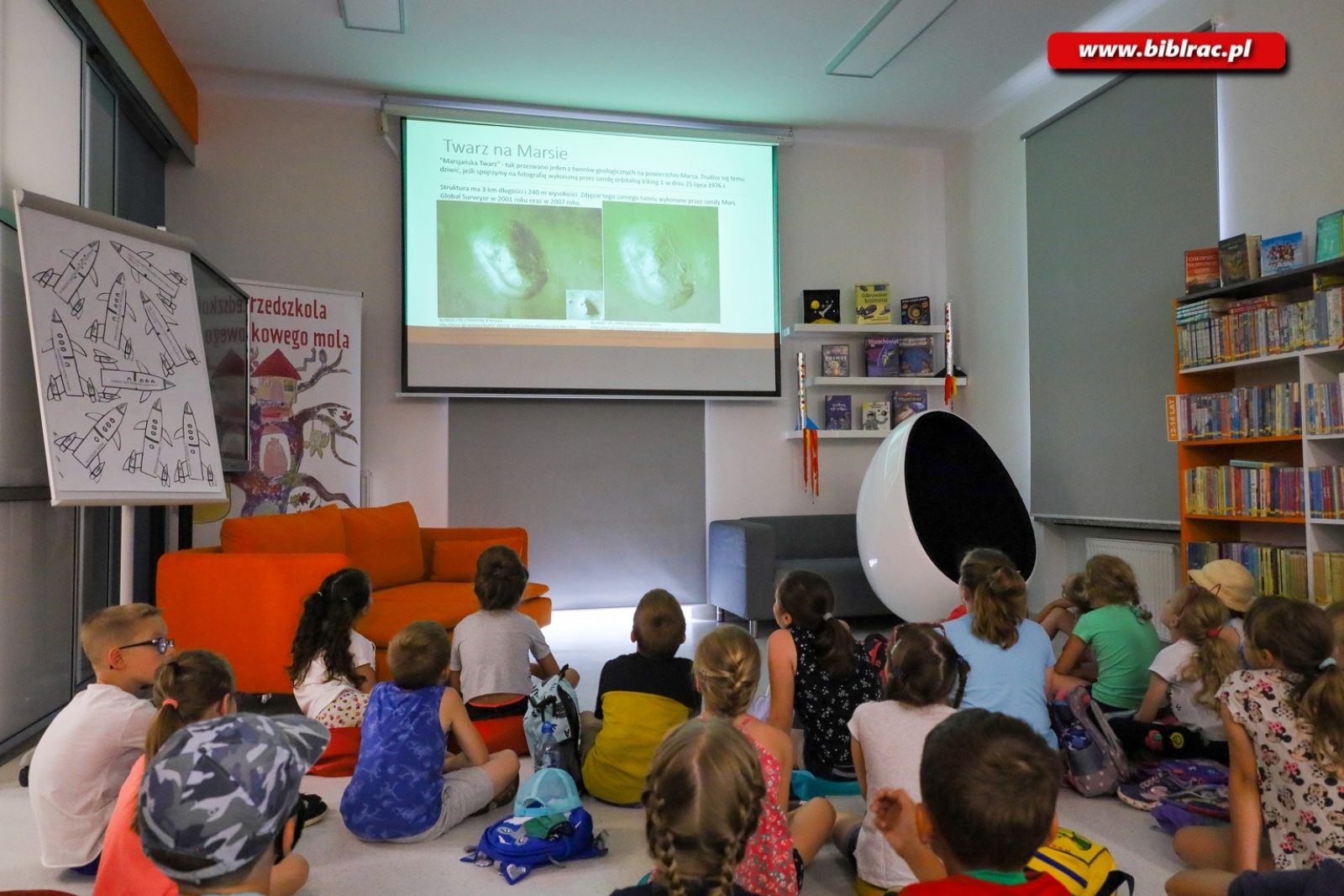 Zdjęcie w galerii na portalu naszraciborz.pl: Biblioteczne badania Czerwonej Planety [FOTO] wiadomości z regionu