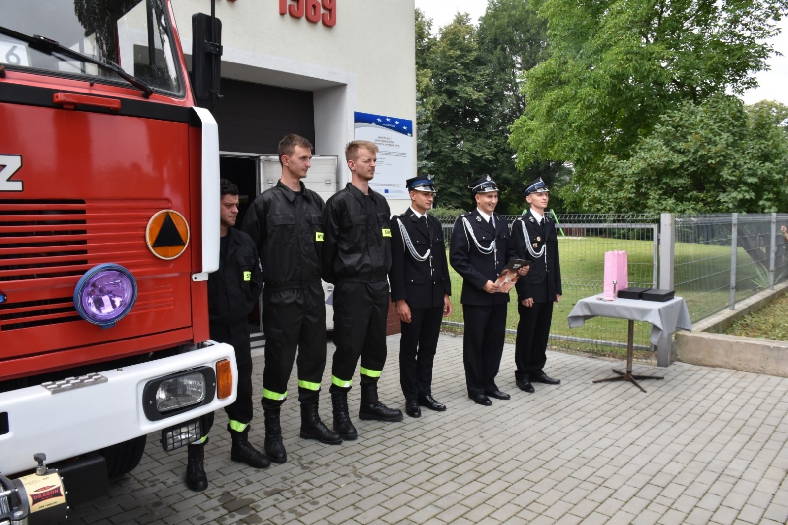 Zdjęcie w galerii na portalu naszraciborz.pl: Ochotnicza Straż Pożarna Chałupki ma ciężki wóz bojowy wiadomości z regionu