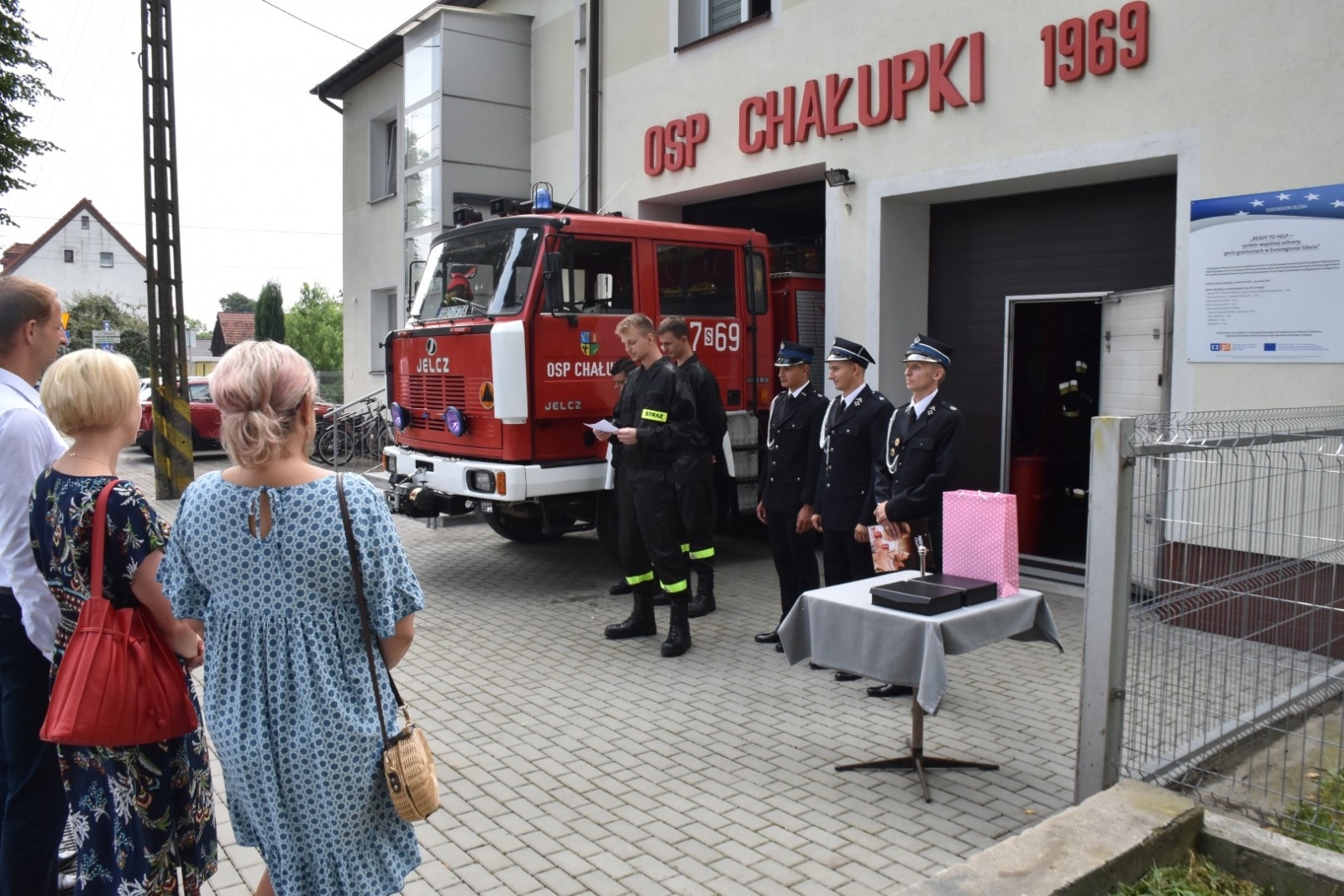 Zdjęcie w galerii na portalu naszraciborz.pl: Ochotnicza Straż Pożarna Chałupki ma ciężki wóz bojowy wiadomości z regionu