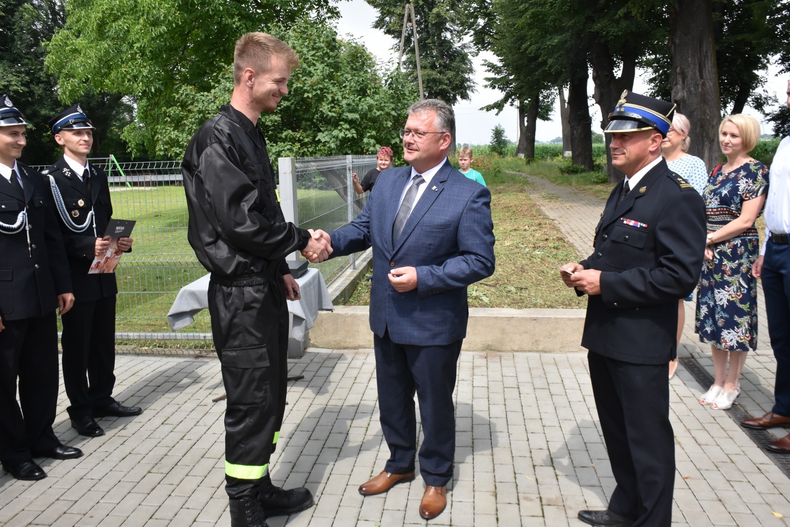 Zdjęcie w galerii na portalu naszraciborz.pl: Ochotnicza Straż Pożarna Chałupki ma ciężki wóz bojowy wiadomości z regionu