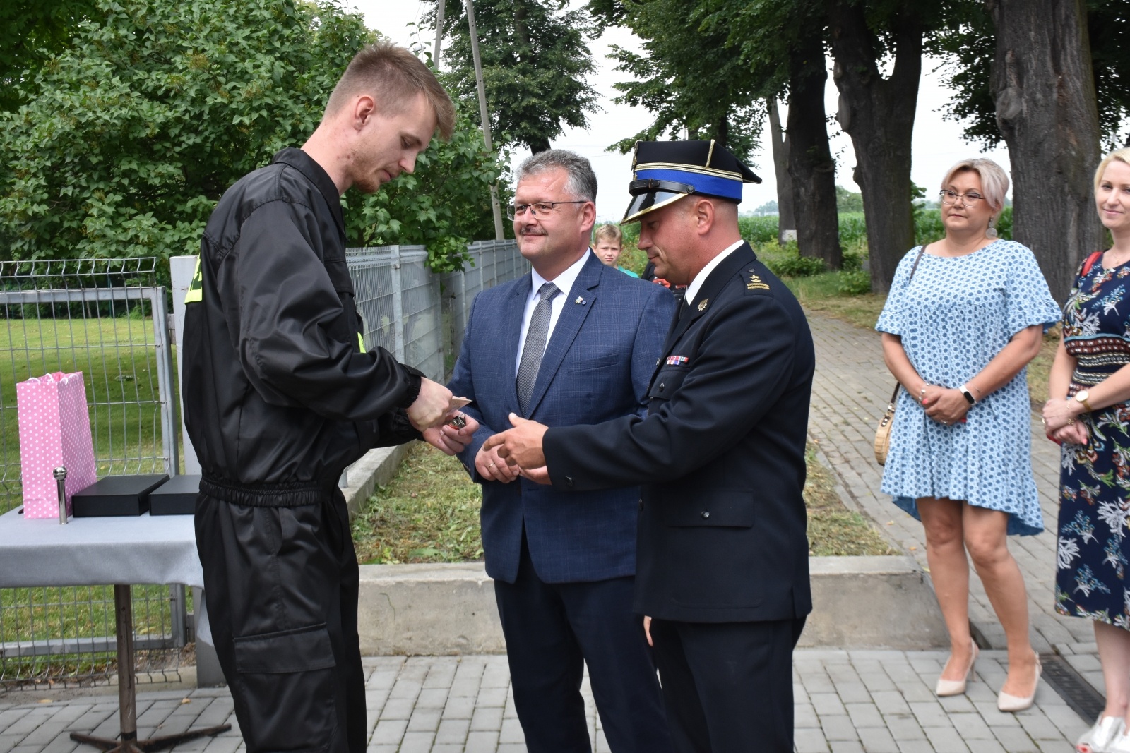 Zdjęcie w galerii na portalu naszraciborz.pl: Ochotnicza Straż Pożarna Chałupki ma ciężki wóz bojowy wiadomości z regionu