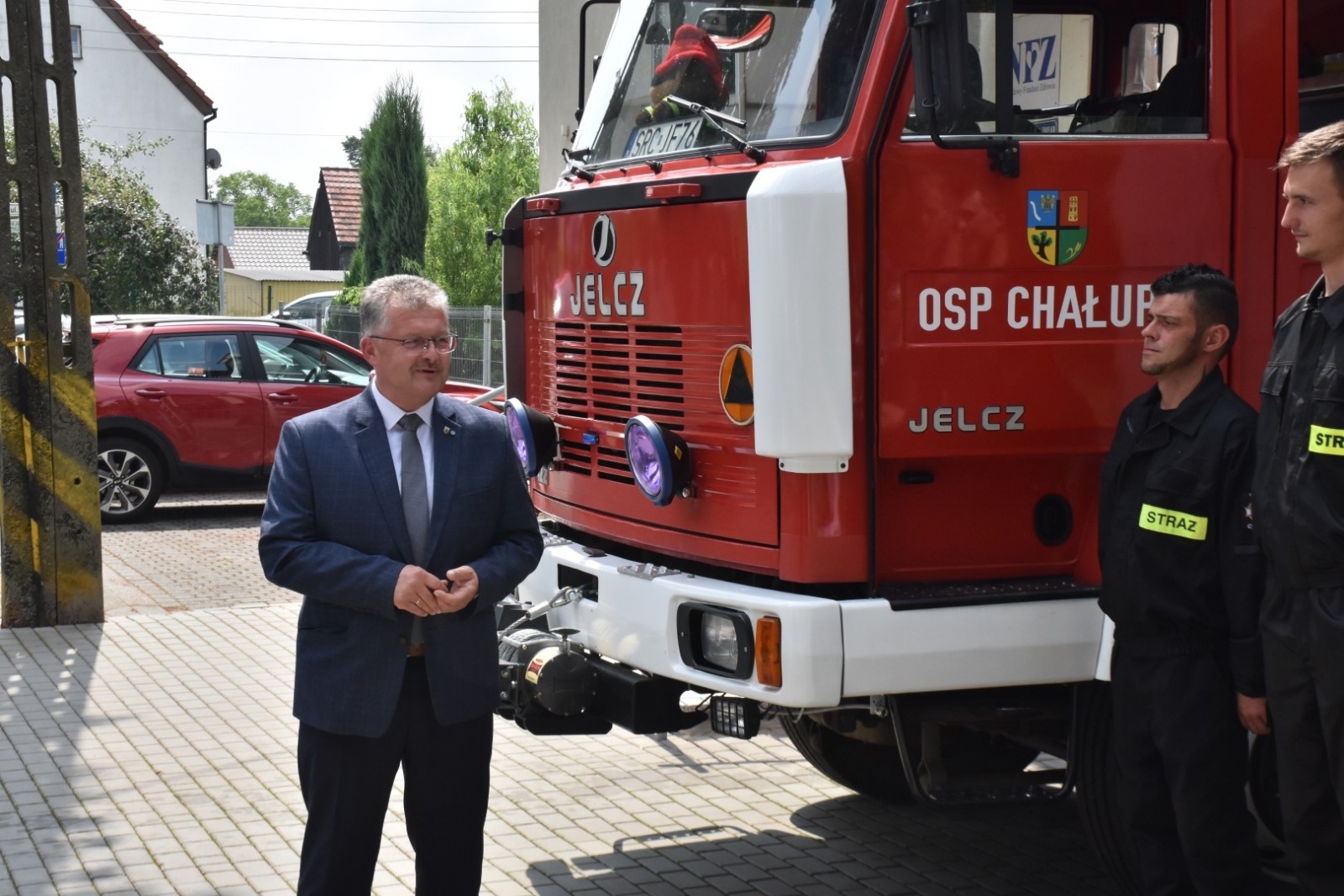 Zdjęcie w galerii na portalu naszraciborz.pl: Ochotnicza Straż Pożarna Chałupki ma ciężki wóz bojowy wiadomości z regionu