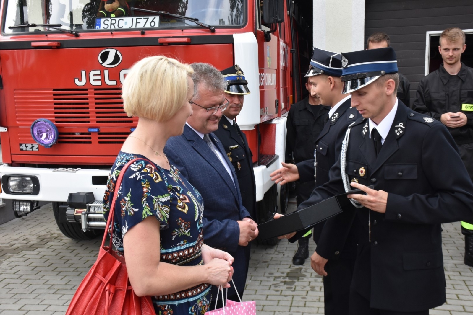Zdjęcie w galerii na portalu naszraciborz.pl: Ochotnicza Straż Pożarna Chałupki ma ciężki wóz bojowy wiadomości z regionu