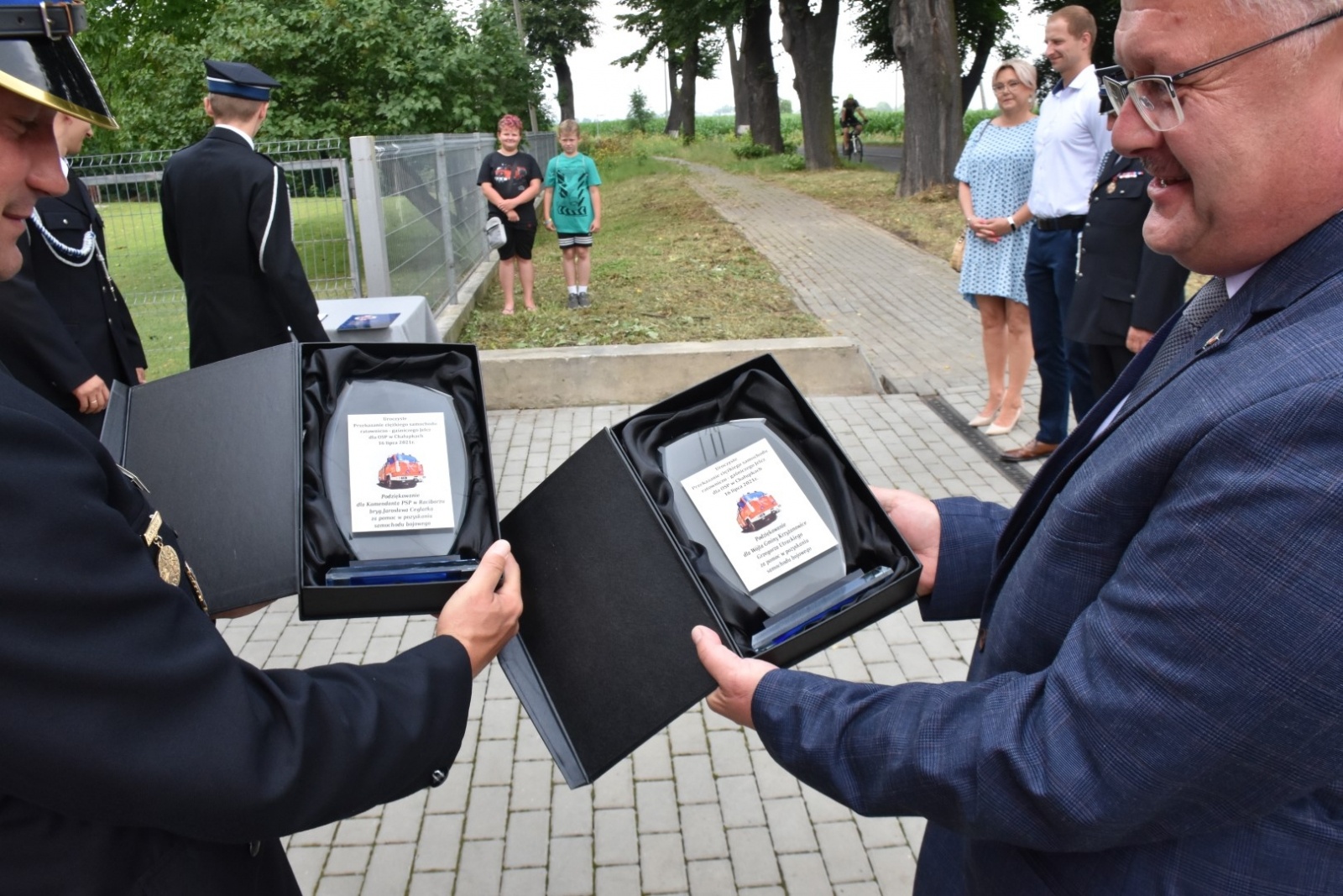 Zdjęcie w galerii na portalu naszraciborz.pl: Ochotnicza Straż Pożarna Chałupki ma ciężki wóz bojowy wiadomości z regionu
