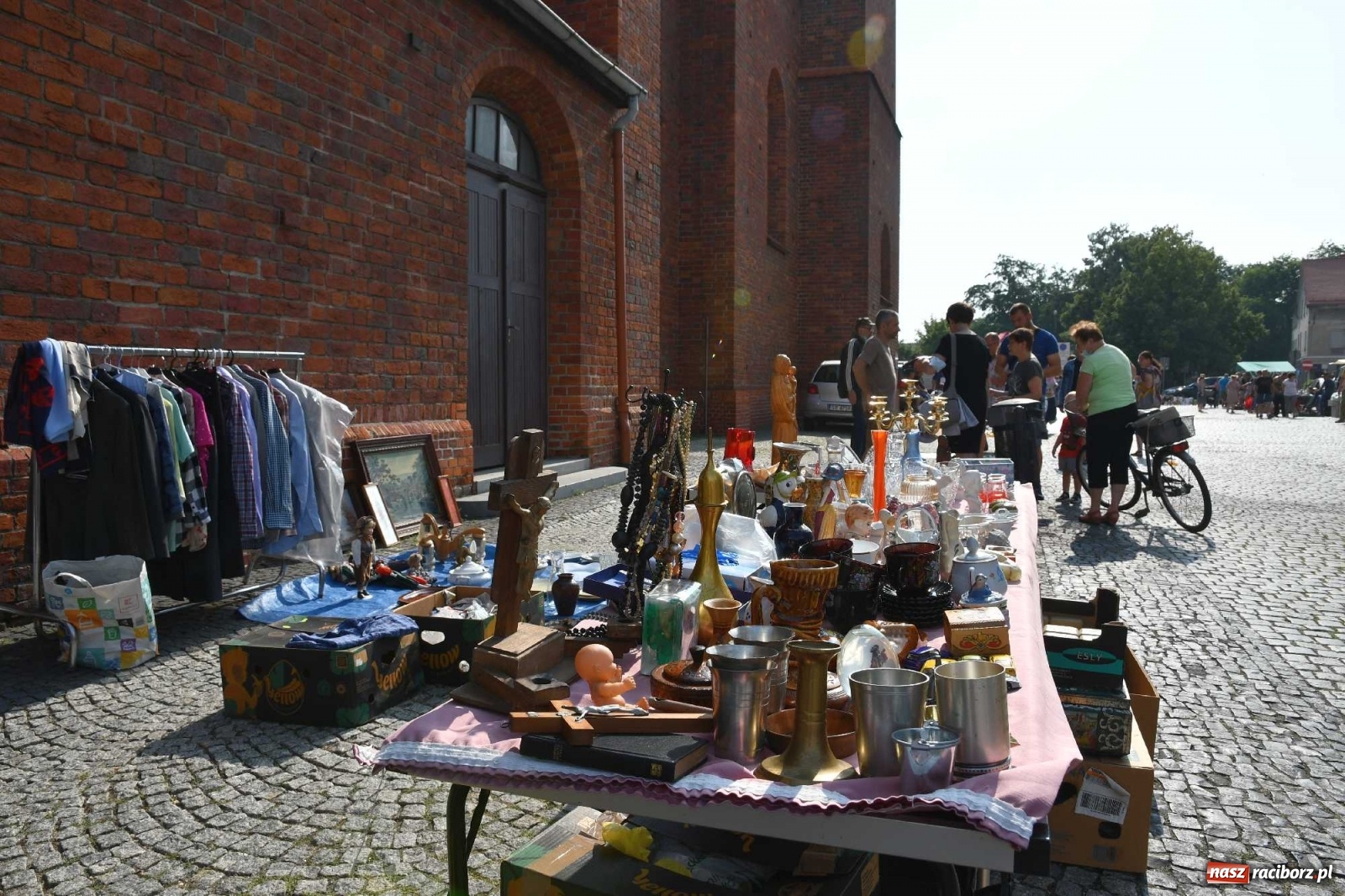 Zdjęcie w galerii na portalu naszraciborz.pl: Raciborski targ staroci z perspektywami, ale potrzebuje miejsca i reklamy [FOTO i WIDEO] wiadomości z regionu