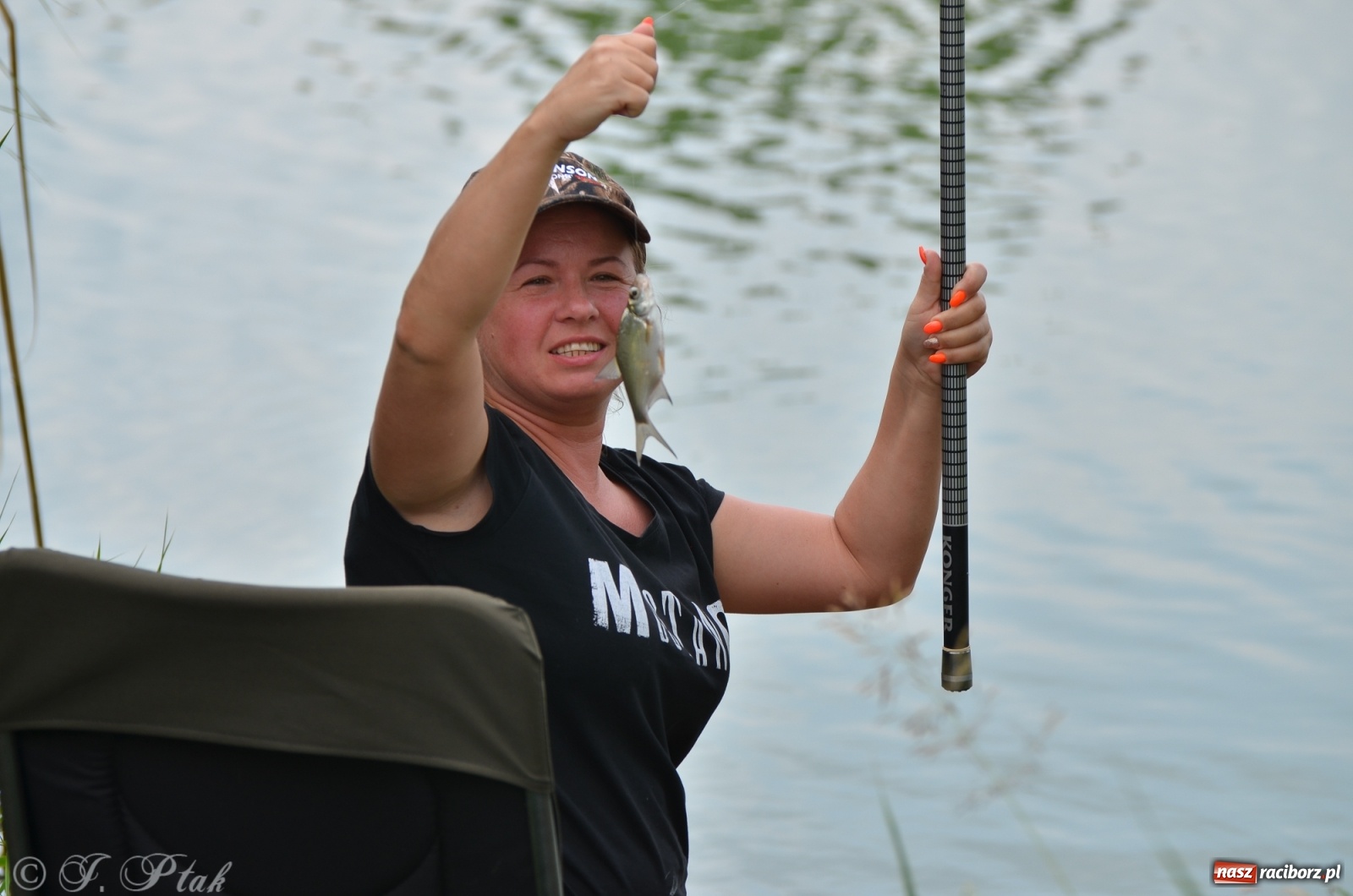Zdjęcie w galerii na portalu naszraciborz.pl: Wędkarstwo. Eugeniusz Kajstura z trofeum Starosty [FOTO] wiadomości z regionu