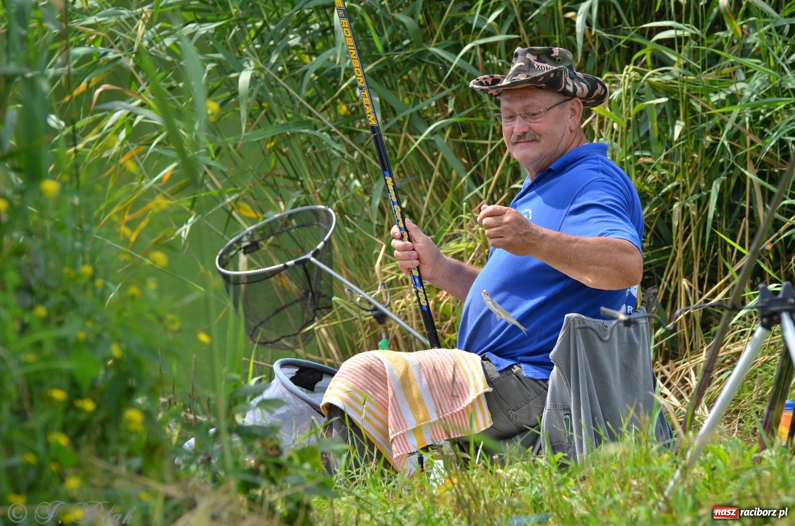 Zdjęcie w galerii na portalu naszraciborz.pl: Wędkarstwo. Eugeniusz Kajstura z trofeum Starosty [FOTO] wiadomości z regionu