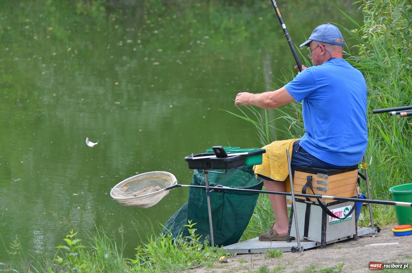 Zdjęcie w galerii na portalu naszraciborz.pl: Wędkarstwo. Eugeniusz Kajstura z trofeum Starosty [FOTO] wiadomości z regionu