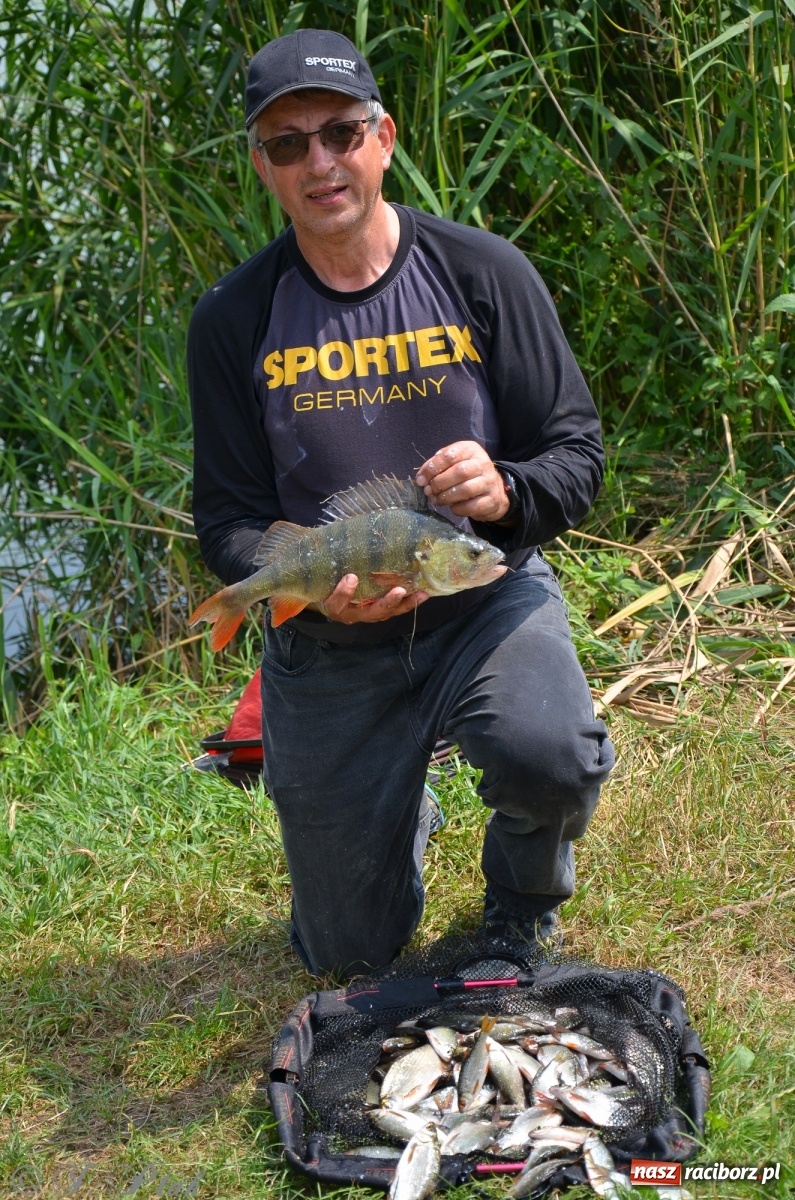 Zdjęcie w galerii na portalu naszraciborz.pl: Wędkarstwo. Eugeniusz Kajstura z trofeum Starosty [FOTO] wiadomości z regionu