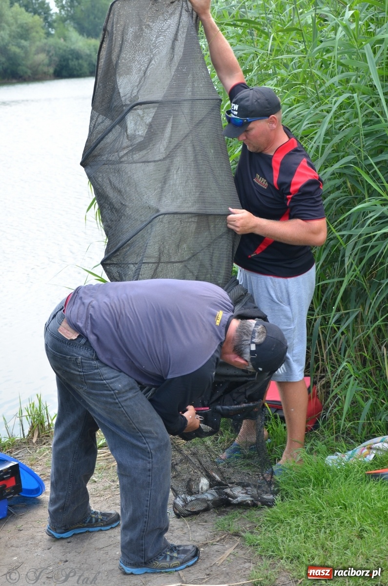 Zdjęcie w galerii na portalu naszraciborz.pl: Wędkarstwo. Eugeniusz Kajstura z trofeum Starosty [FOTO] wiadomości z regionu