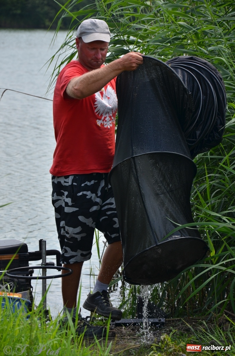 Zdjęcie w galerii na portalu naszraciborz.pl: Wędkarstwo. Eugeniusz Kajstura z trofeum Starosty [FOTO] wiadomości z regionu