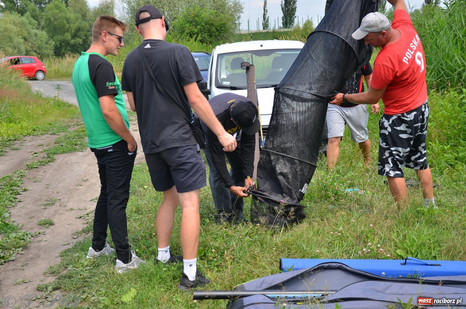 Zdjęcie w galerii na portalu naszraciborz.pl: Wędkarstwo. Eugeniusz Kajstura z trofeum Starosty [FOTO] wiadomości z regionu