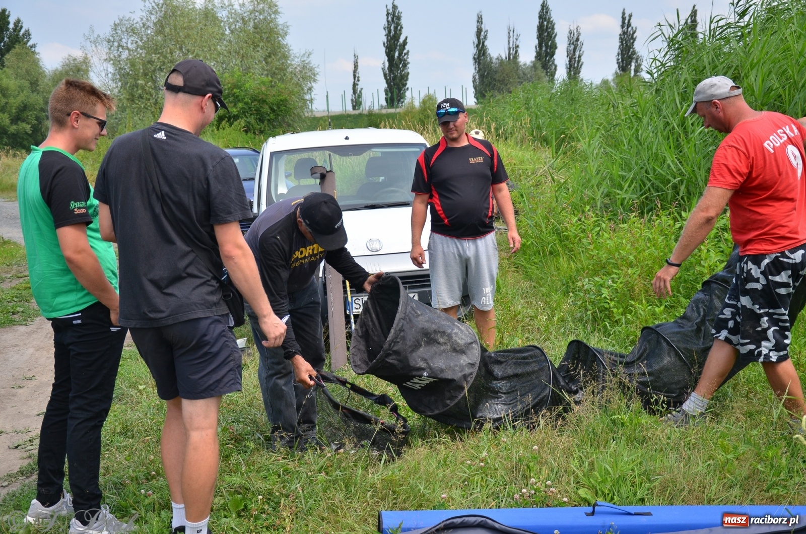 Zdjęcie w galerii na portalu naszraciborz.pl: Wędkarstwo. Eugeniusz Kajstura z trofeum Starosty [FOTO] wiadomości z regionu