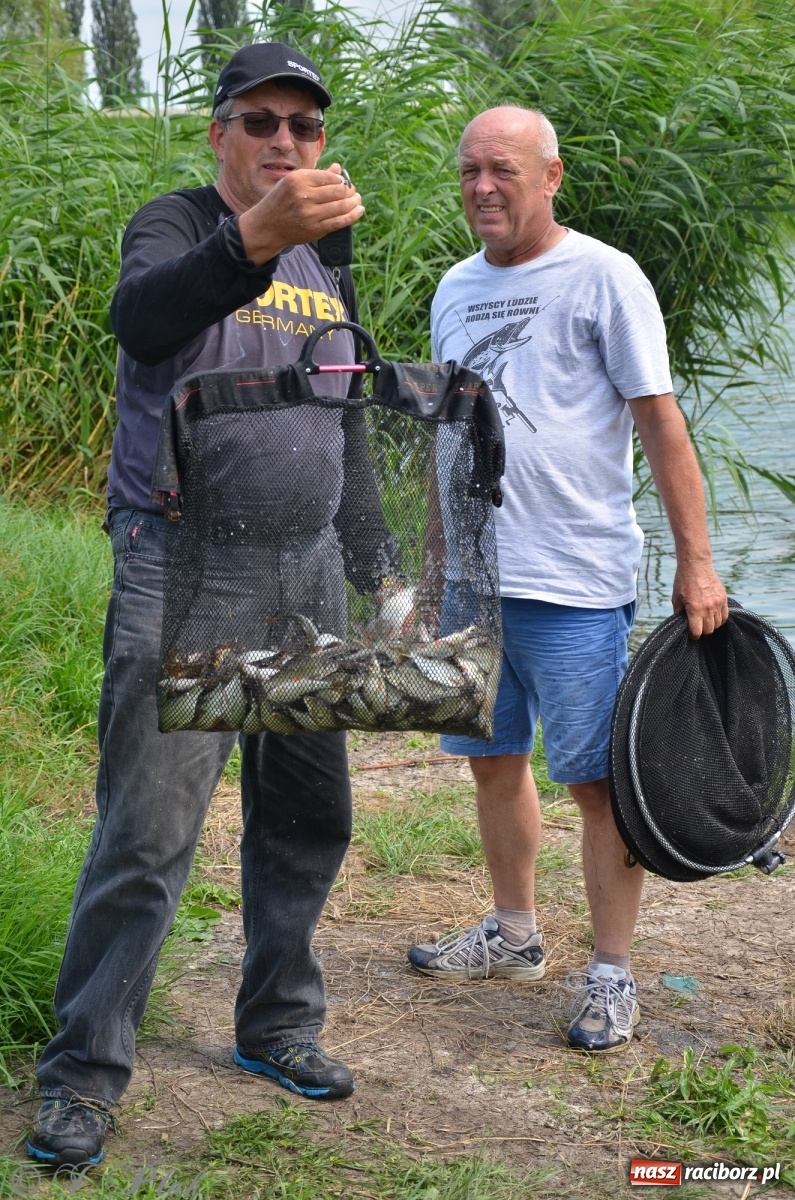 Zdjęcie w galerii na portalu naszraciborz.pl: Wędkarstwo. Eugeniusz Kajstura z trofeum Starosty [FOTO] wiadomości z regionu