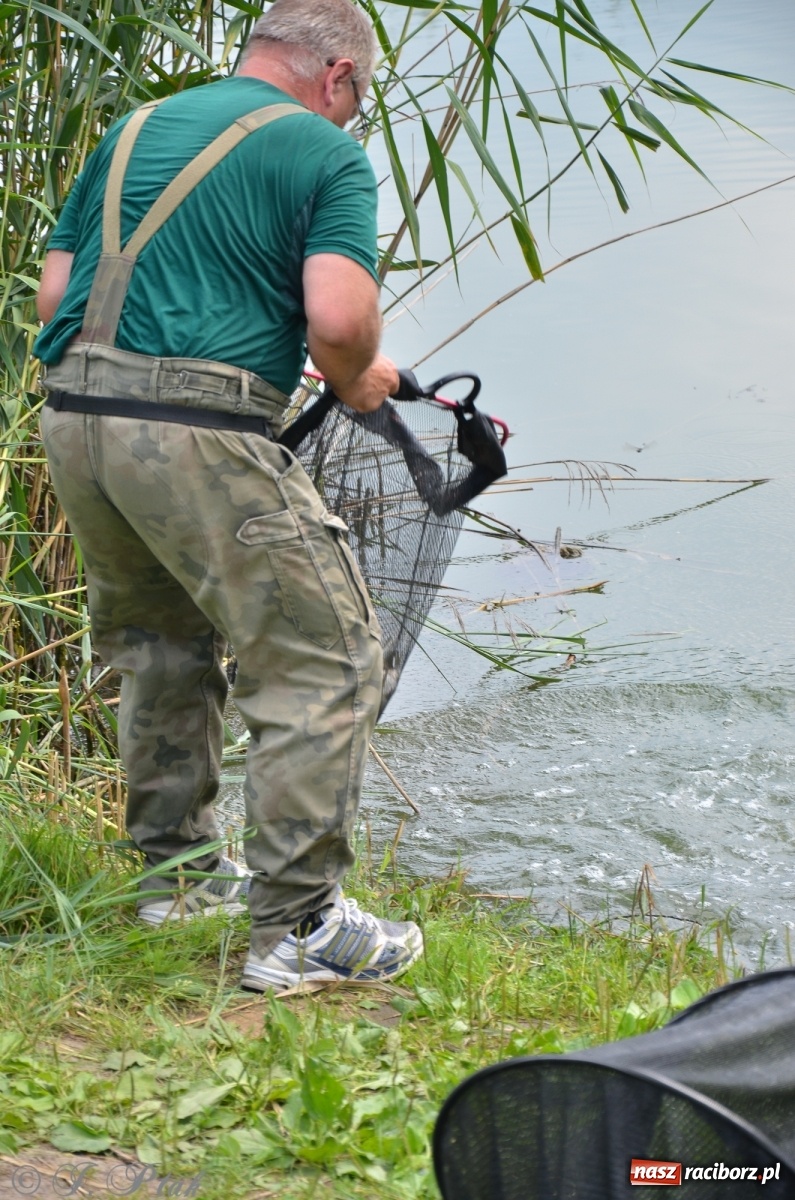 Zdjęcie w galerii na portalu naszraciborz.pl: Wędkarstwo. Eugeniusz Kajstura z trofeum Starosty [FOTO] wiadomości z regionu