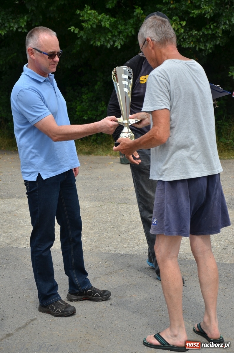 Zdjęcie w galerii na portalu naszraciborz.pl: Wędkarstwo. Eugeniusz Kajstura z trofeum Starosty [FOTO] wiadomości z regionu