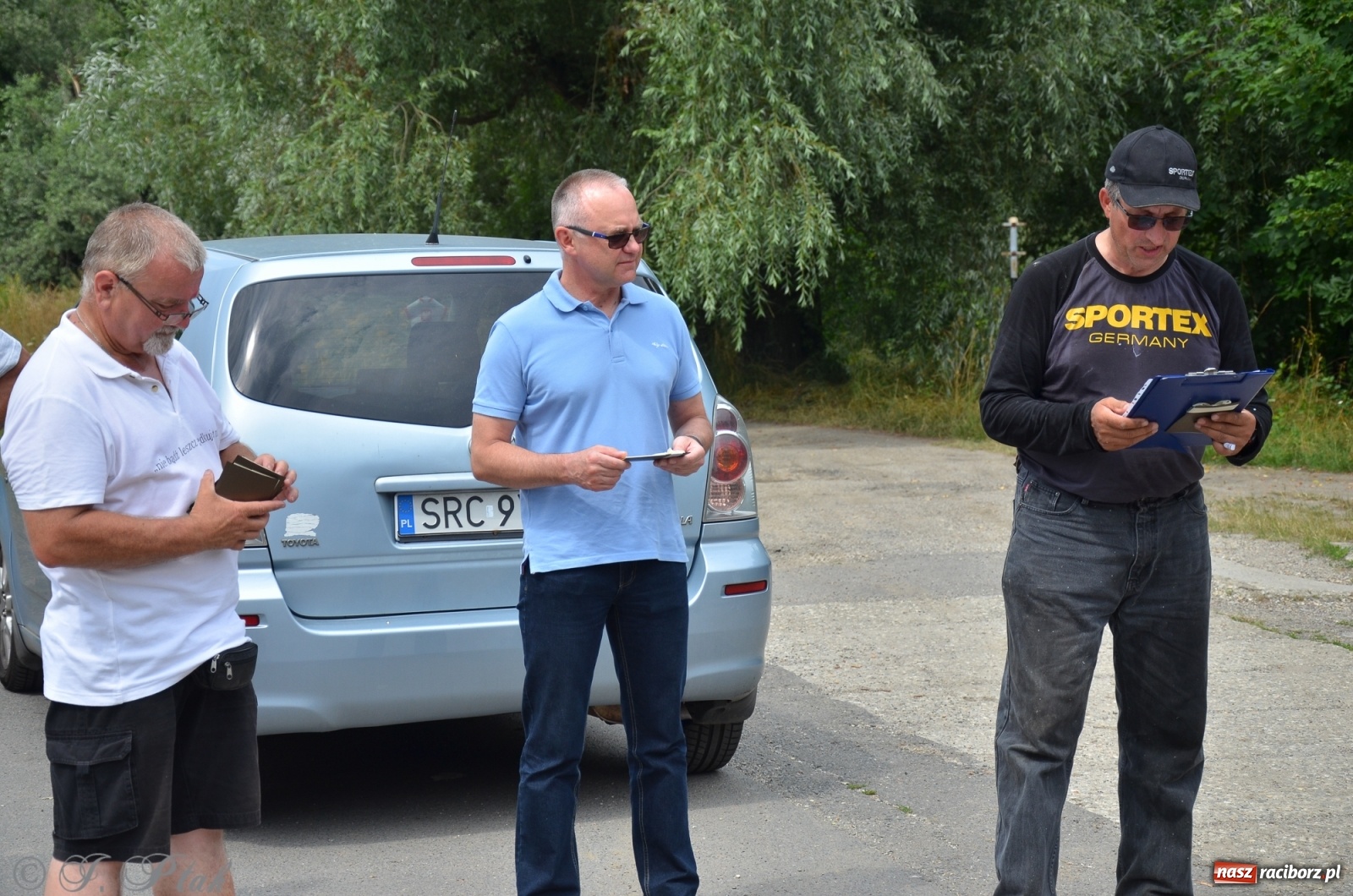 Zdjęcie w galerii na portalu naszraciborz.pl: Wędkarstwo. Eugeniusz Kajstura z trofeum Starosty [FOTO] wiadomości z regionu