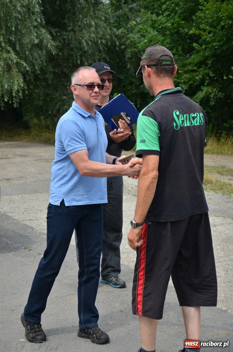 Zdjęcie w galerii na portalu naszraciborz.pl: Wędkarstwo. Eugeniusz Kajstura z trofeum Starosty [FOTO] wiadomości z regionu