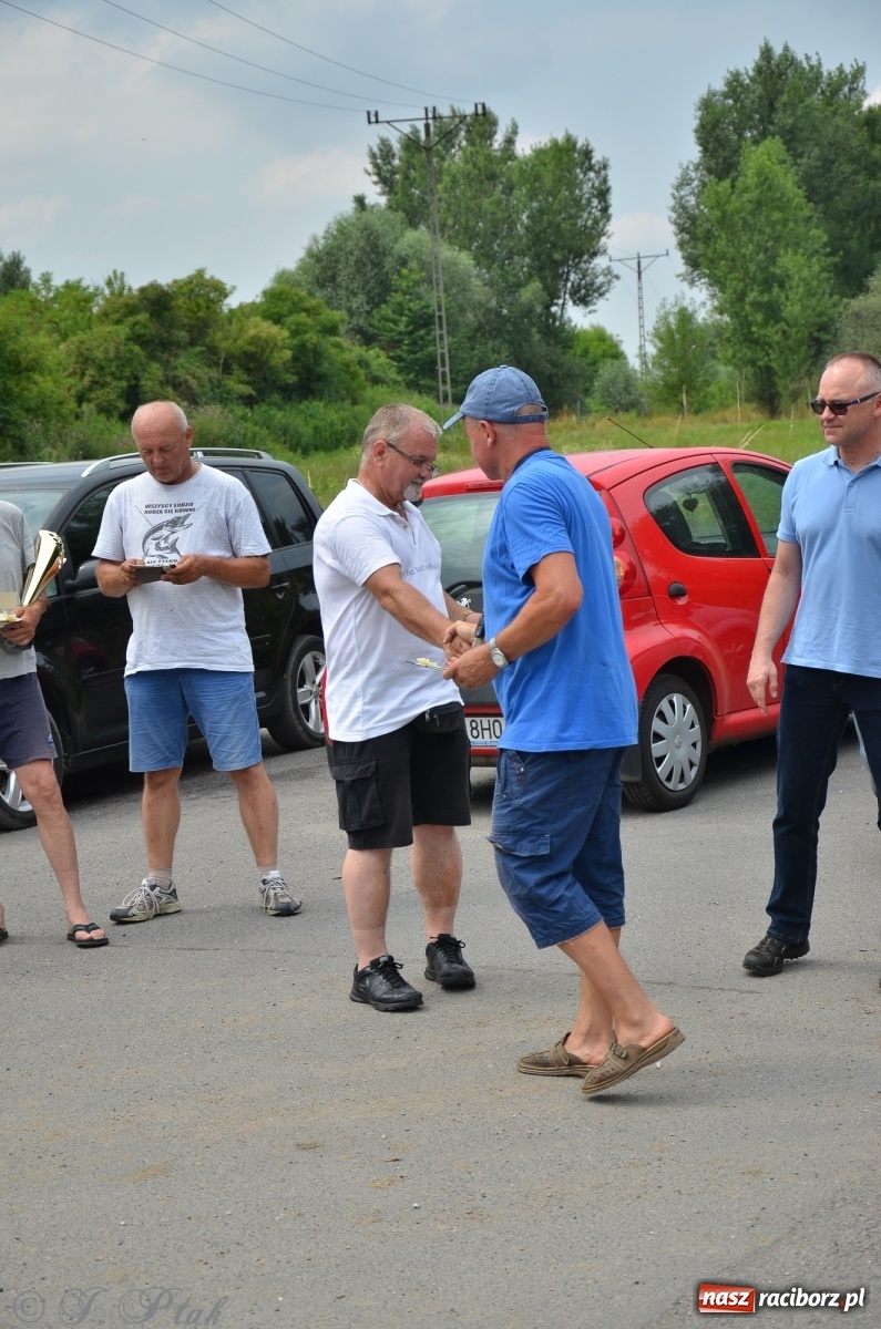 Zdjęcie w galerii na portalu naszraciborz.pl: Wędkarstwo. Eugeniusz Kajstura z trofeum Starosty [FOTO] wiadomości z regionu