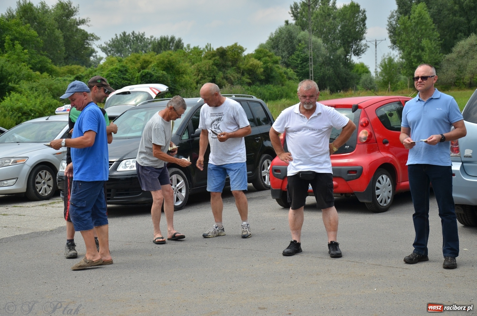 Zdjęcie w galerii na portalu naszraciborz.pl: Wędkarstwo. Eugeniusz Kajstura z trofeum Starosty [FOTO] wiadomości z regionu