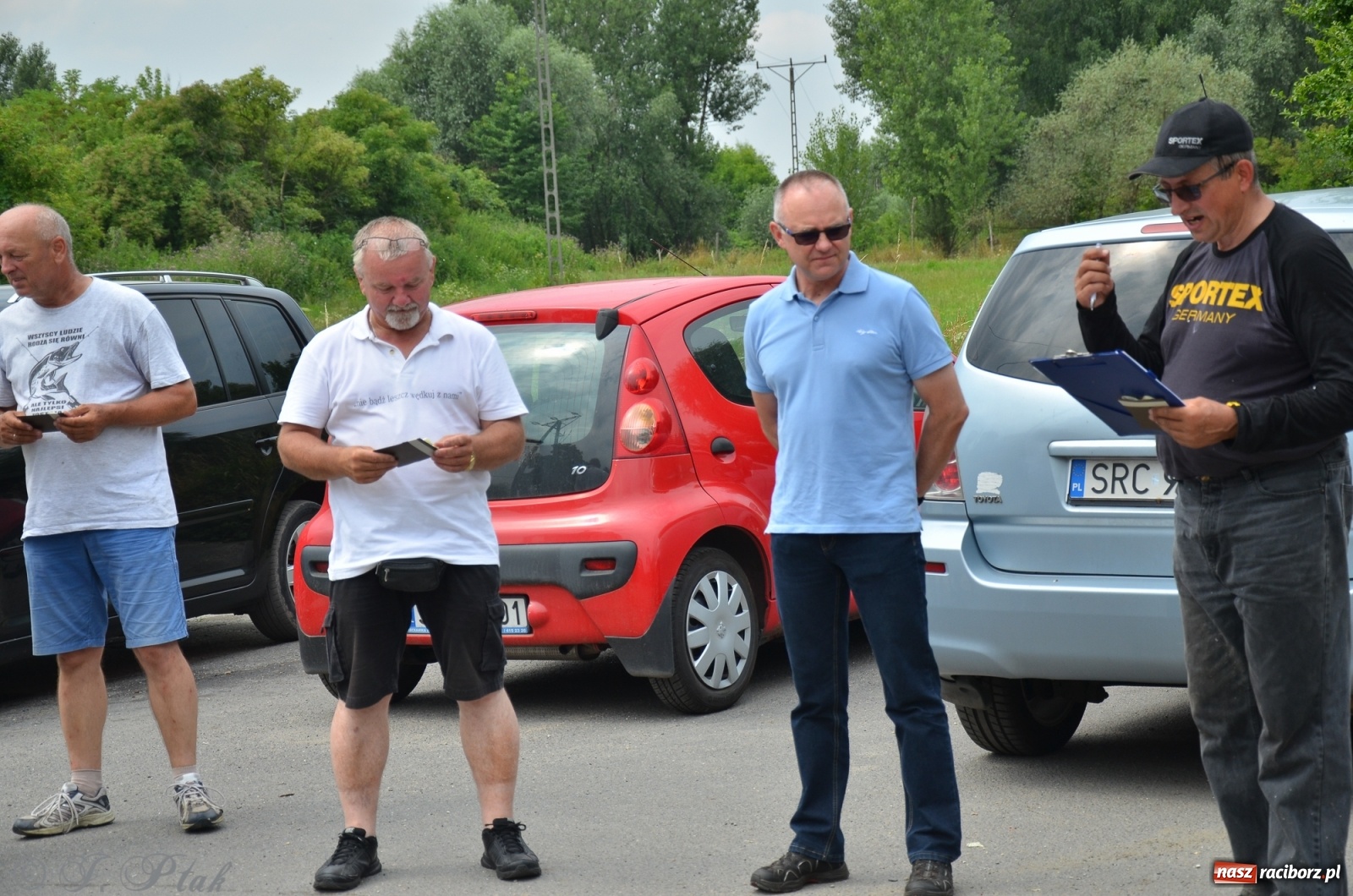 Zdjęcie w galerii na portalu naszraciborz.pl: Wędkarstwo. Eugeniusz Kajstura z trofeum Starosty [FOTO] wiadomości z regionu