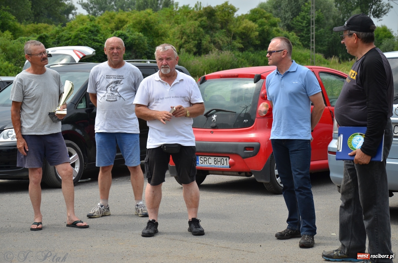 Zdjęcie w galerii na portalu naszraciborz.pl: Wędkarstwo. Eugeniusz Kajstura z trofeum Starosty [FOTO] wiadomości z regionu