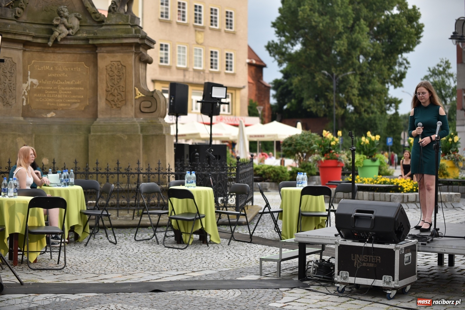 Zdjęcie w galerii na portalu naszraciborz.pl: Muzyczna sobota na raciborskim Rynku wiadomości z regionu