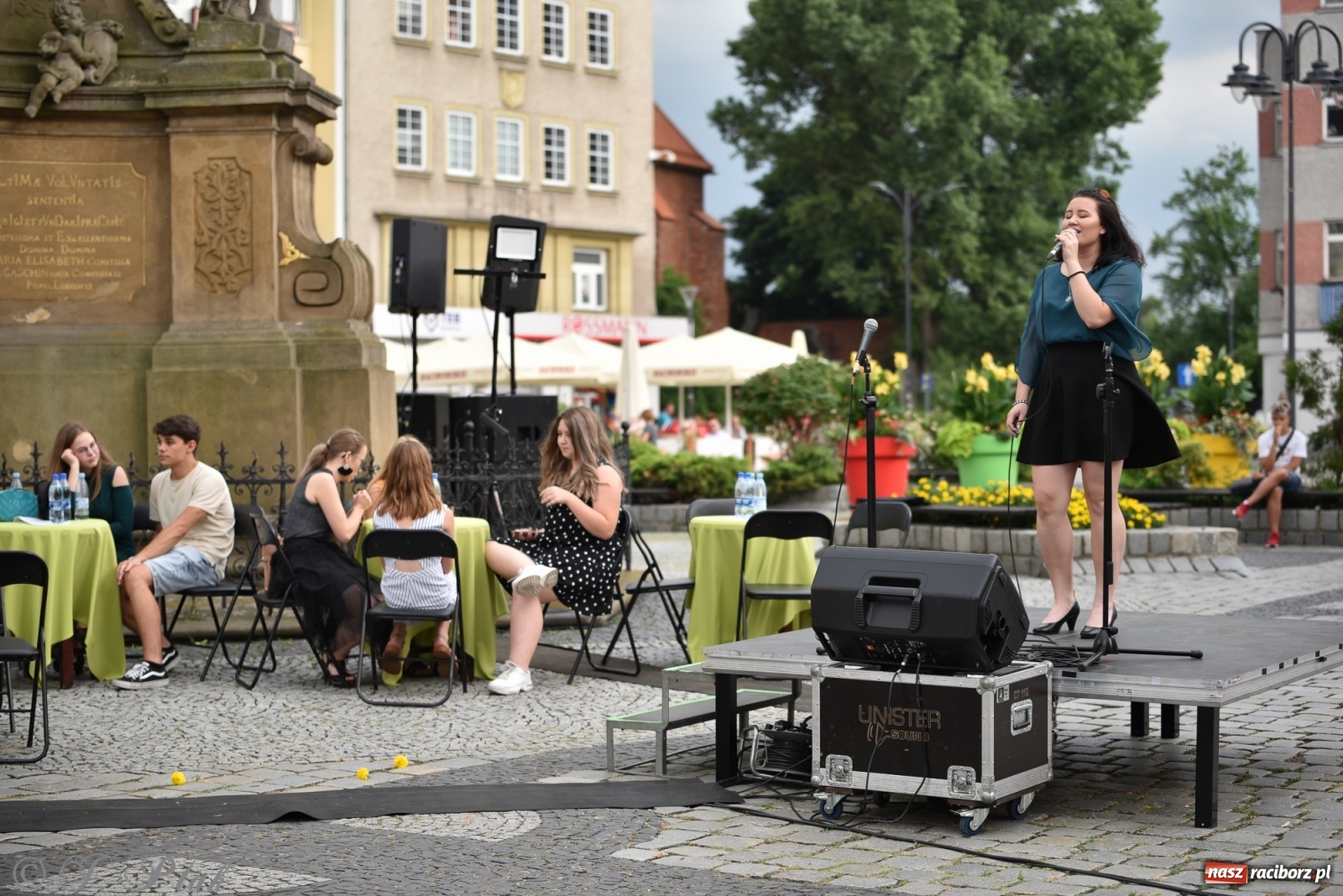 Zdjęcie w galerii na portalu naszraciborz.pl: Muzyczna sobota na raciborskim Rynku wiadomości z regionu