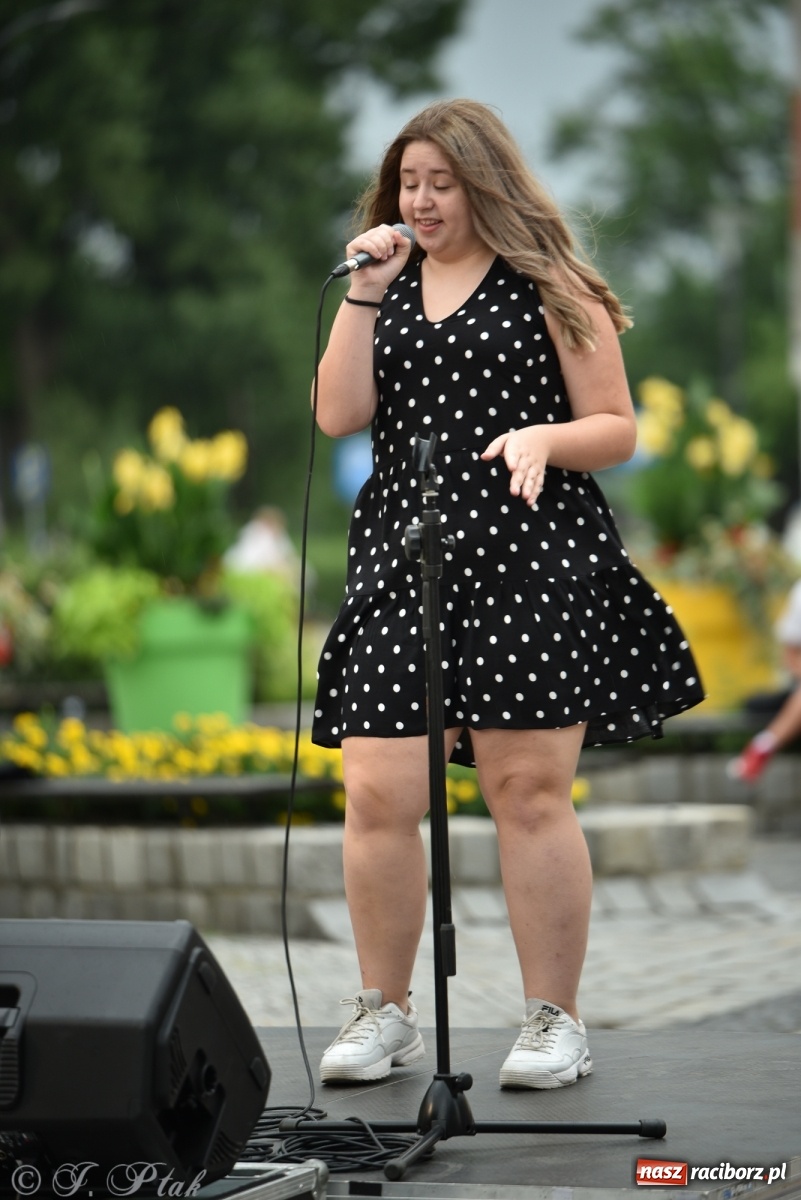 Zdjęcie w galerii na portalu naszraciborz.pl: Muzyczna sobota na raciborskim Rynku wiadomości z regionu