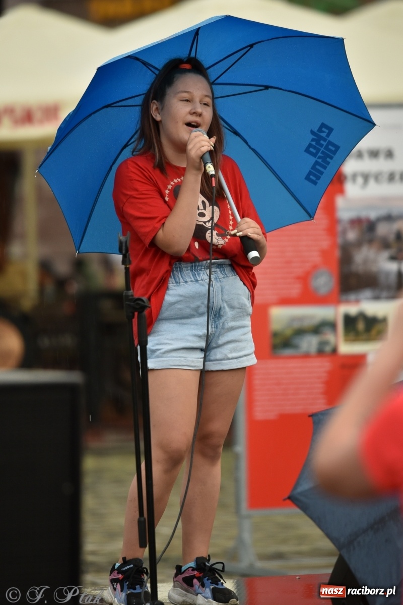 Zdjęcie w galerii na portalu naszraciborz.pl: Muzyczna sobota na raciborskim Rynku wiadomości z regionu