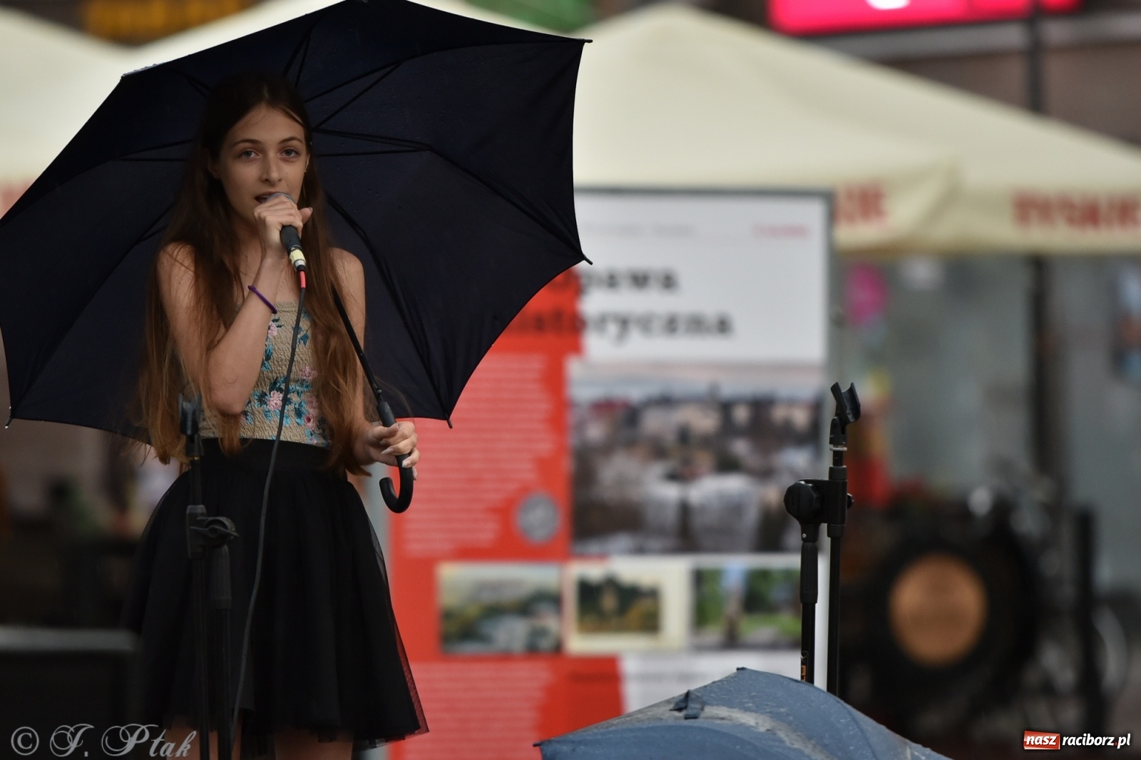 Zdjęcie w galerii na portalu naszraciborz.pl: Muzyczna sobota na raciborskim Rynku wiadomości z regionu